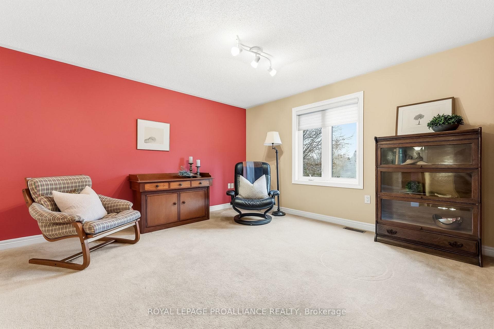 33 Lockwood Drive photo 28