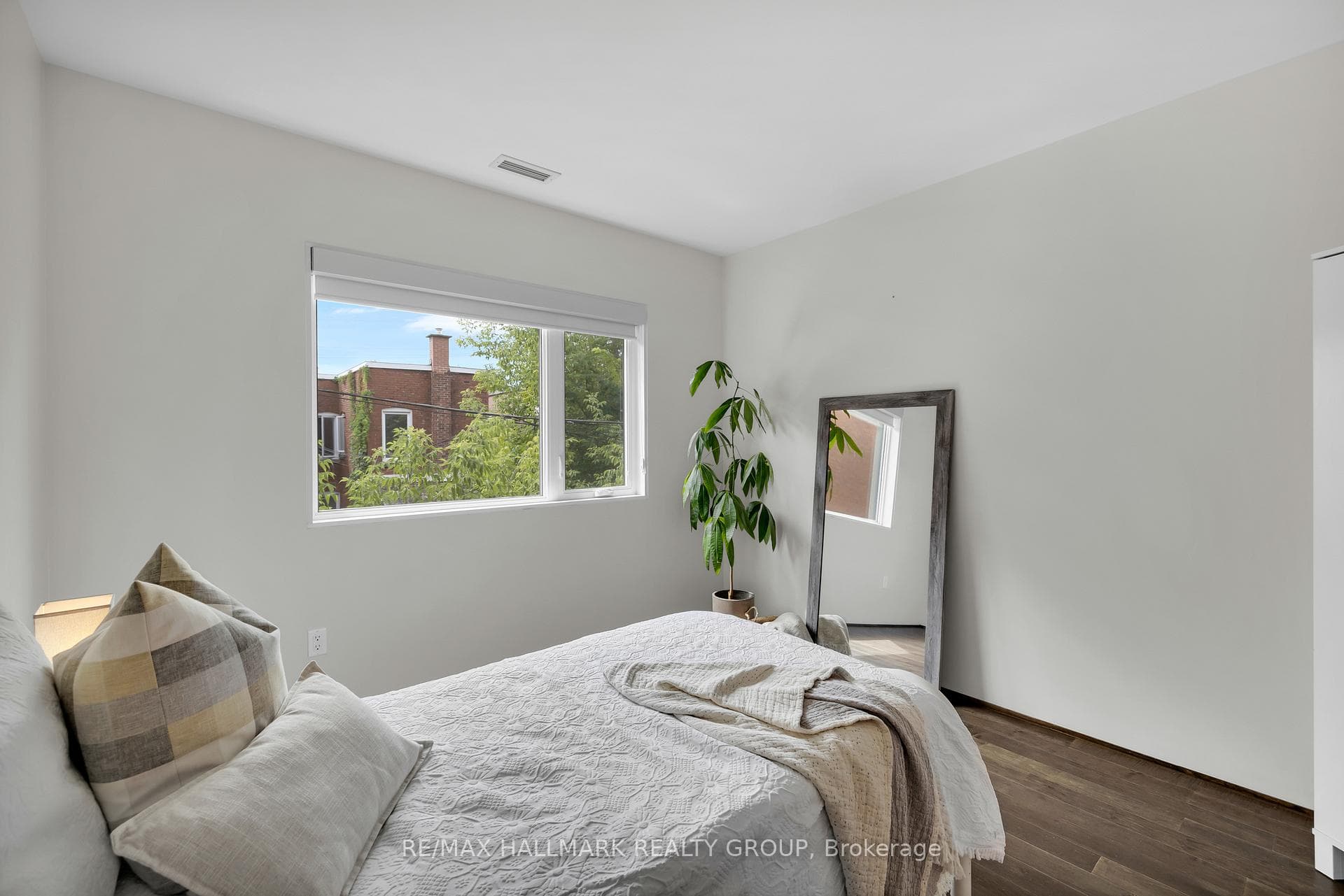 39 Vaughan Street Unit 201 photo 38