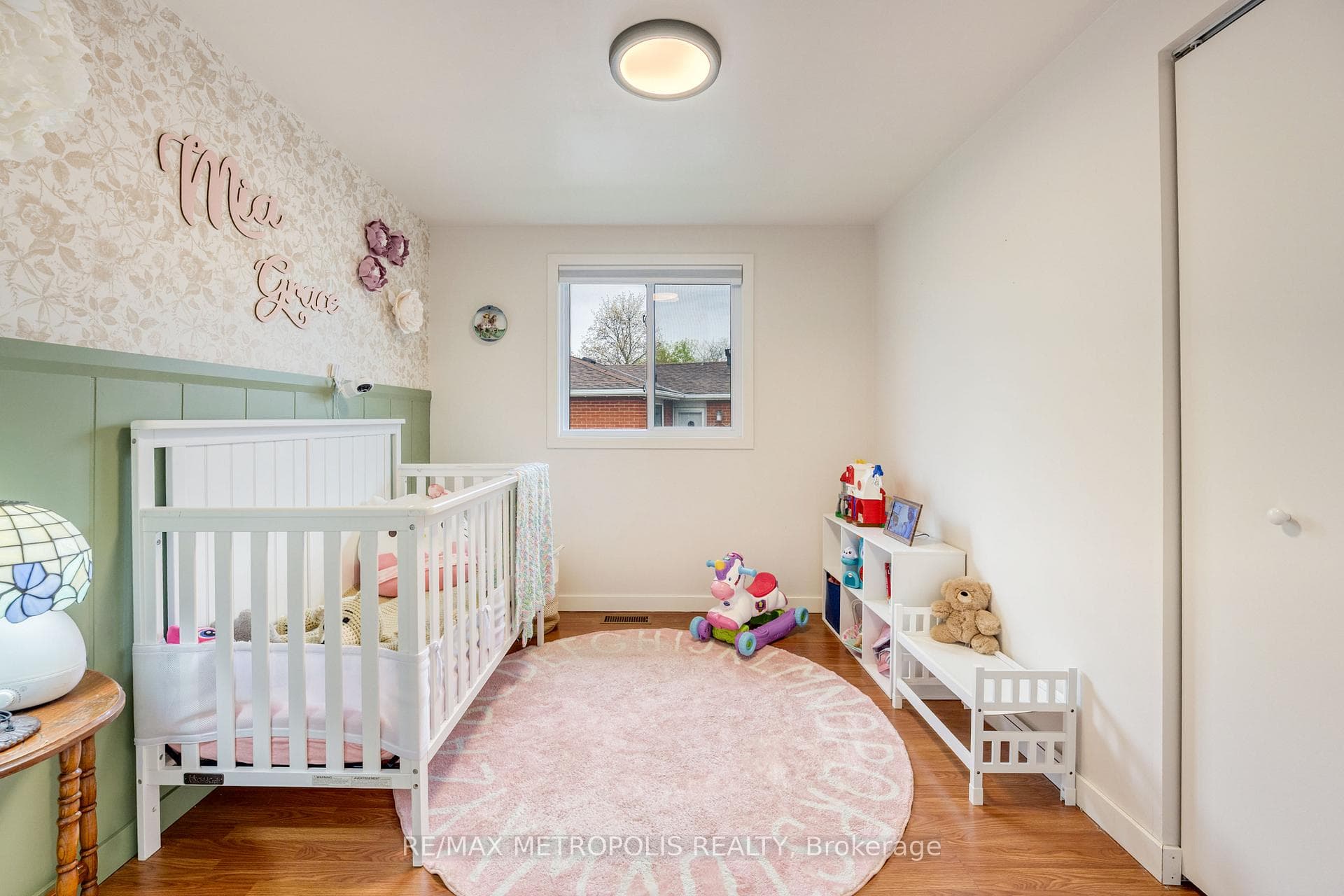 485 Bentinck Drive photo 16