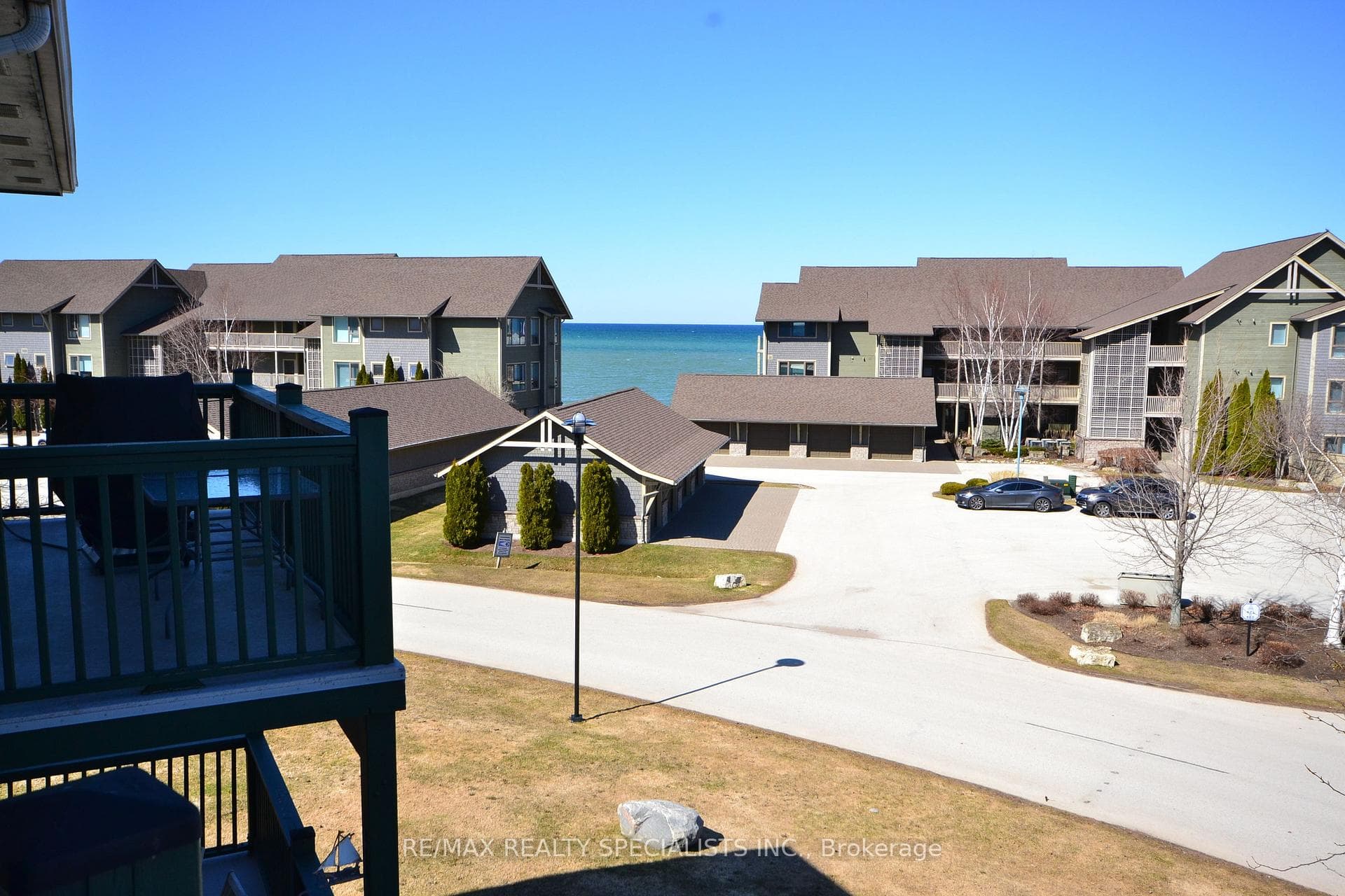 453 Mariners Way photo 19