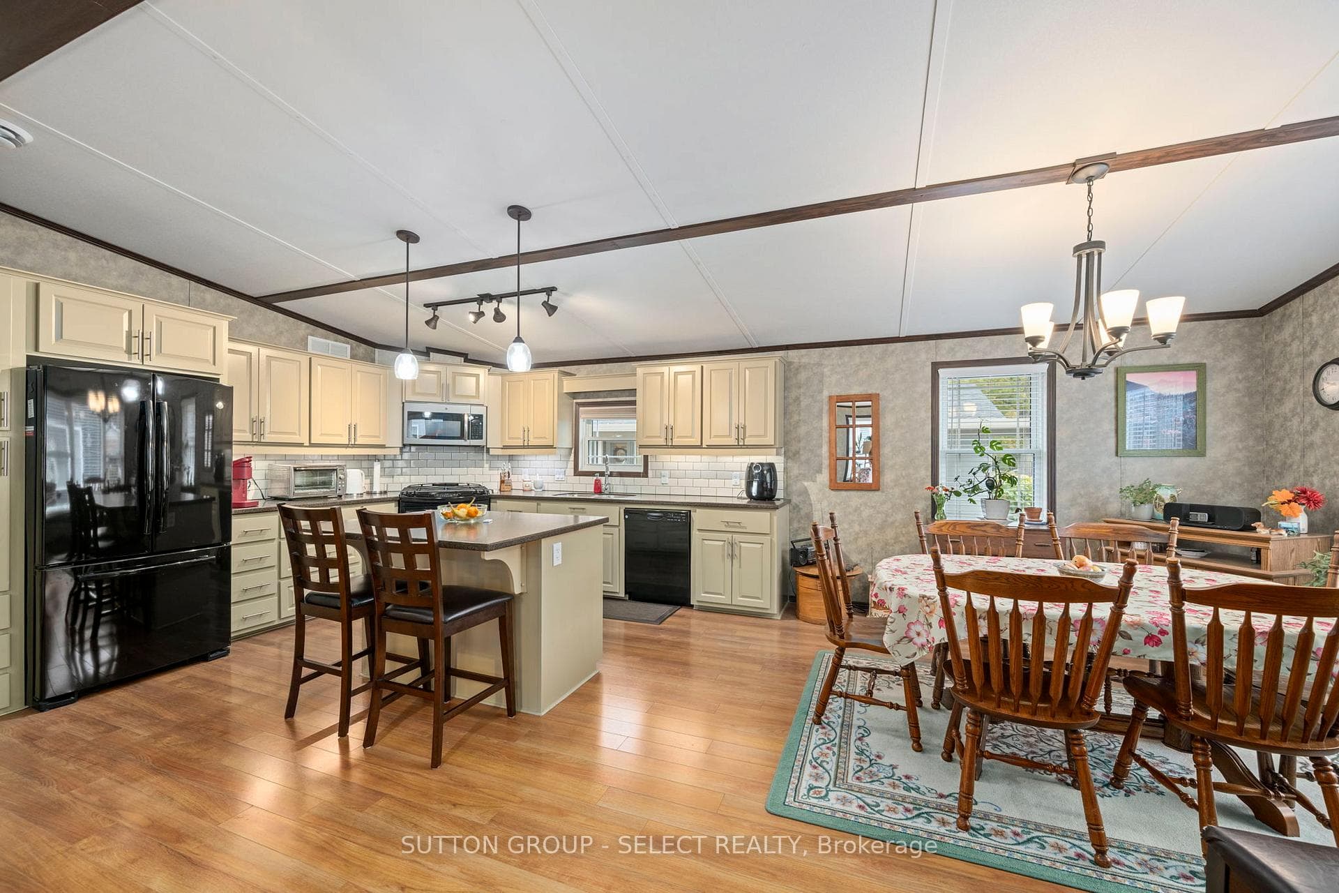 22790 Amiens Road Unit 131 photo 24