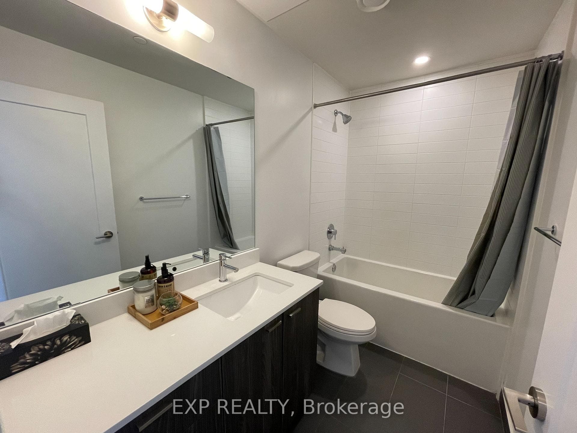 4-Piece washroom