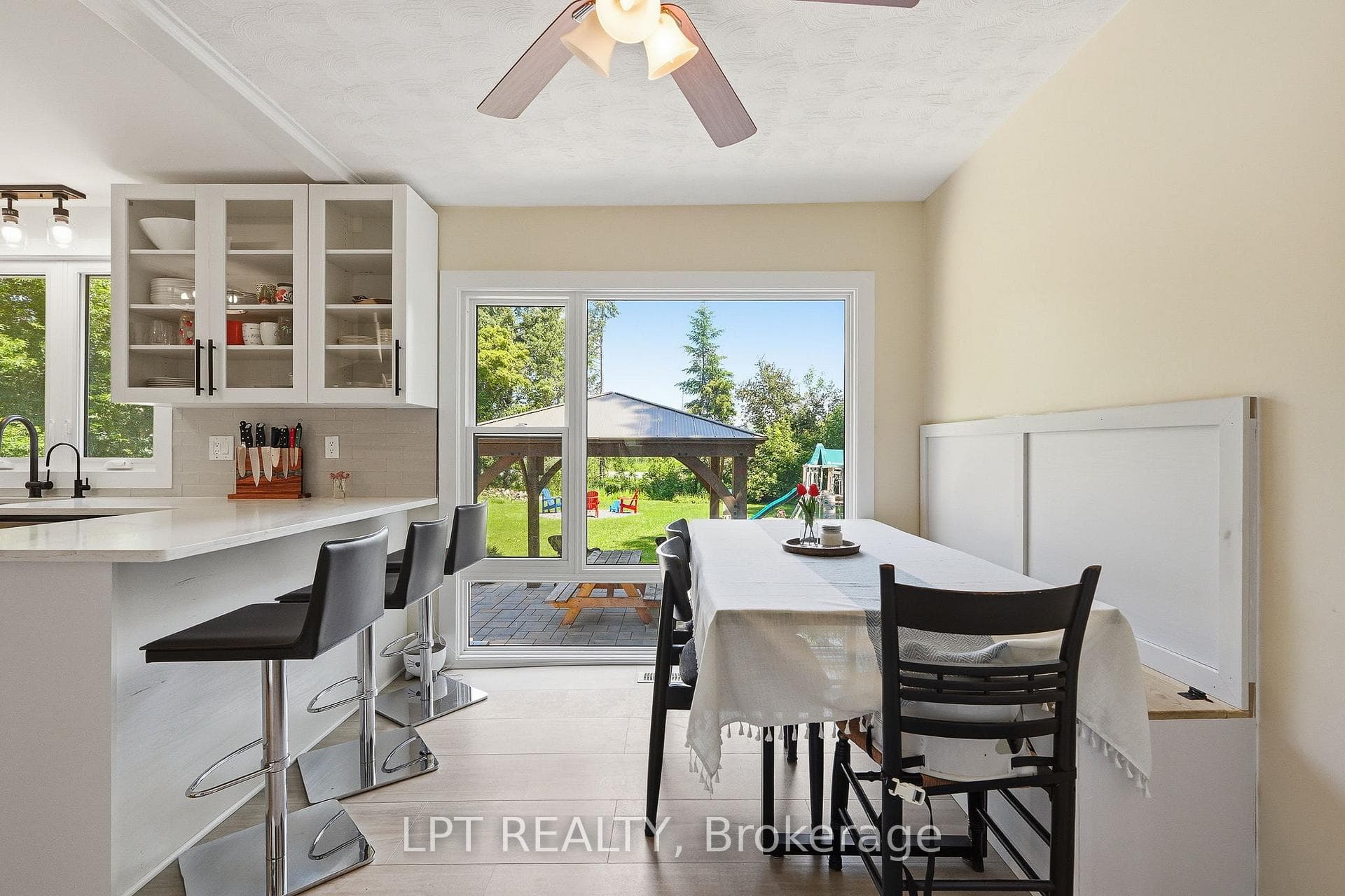 1467 Meadow Road photo 10