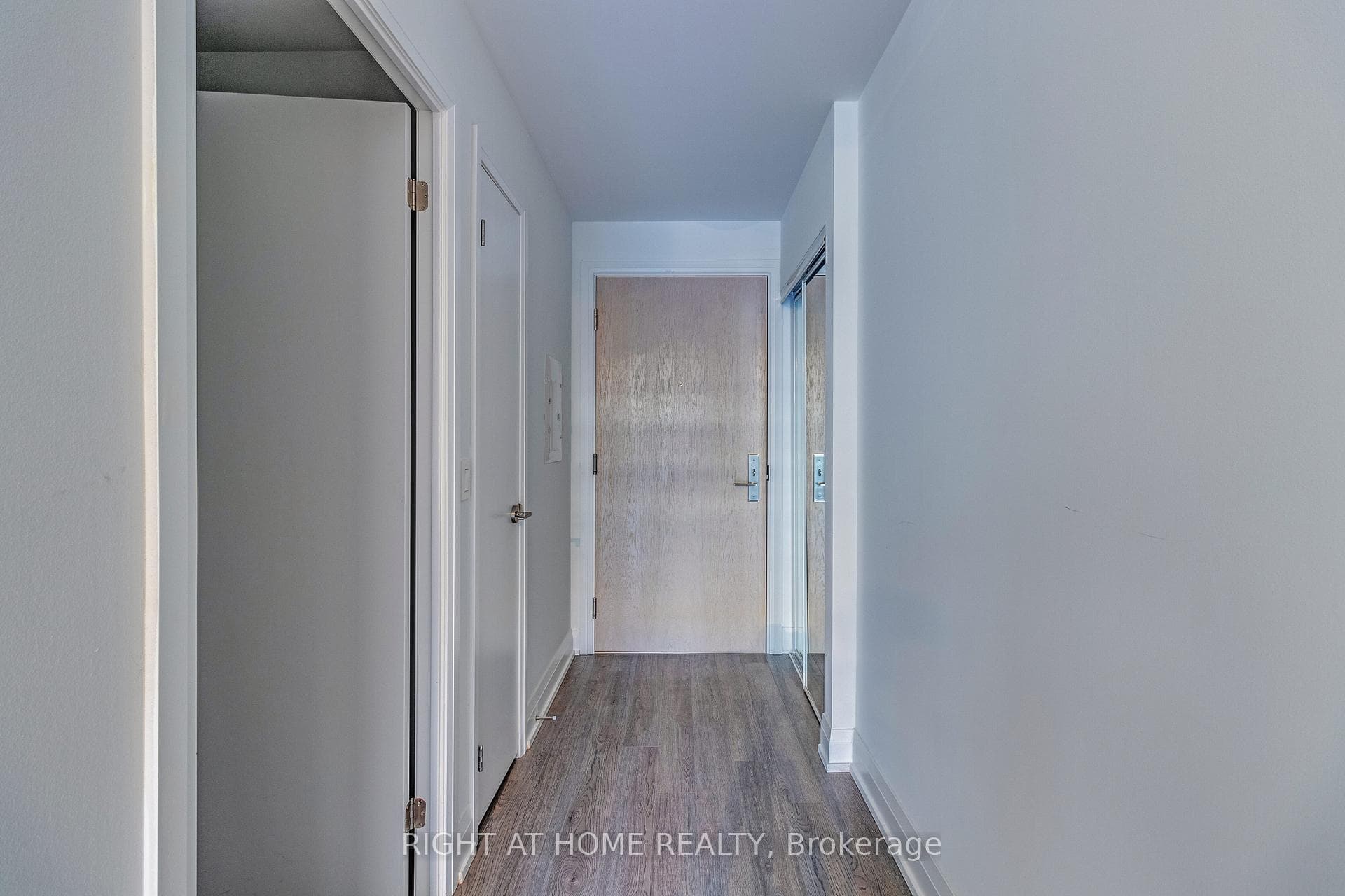 77 Mutual Street Unit 317 photo 6