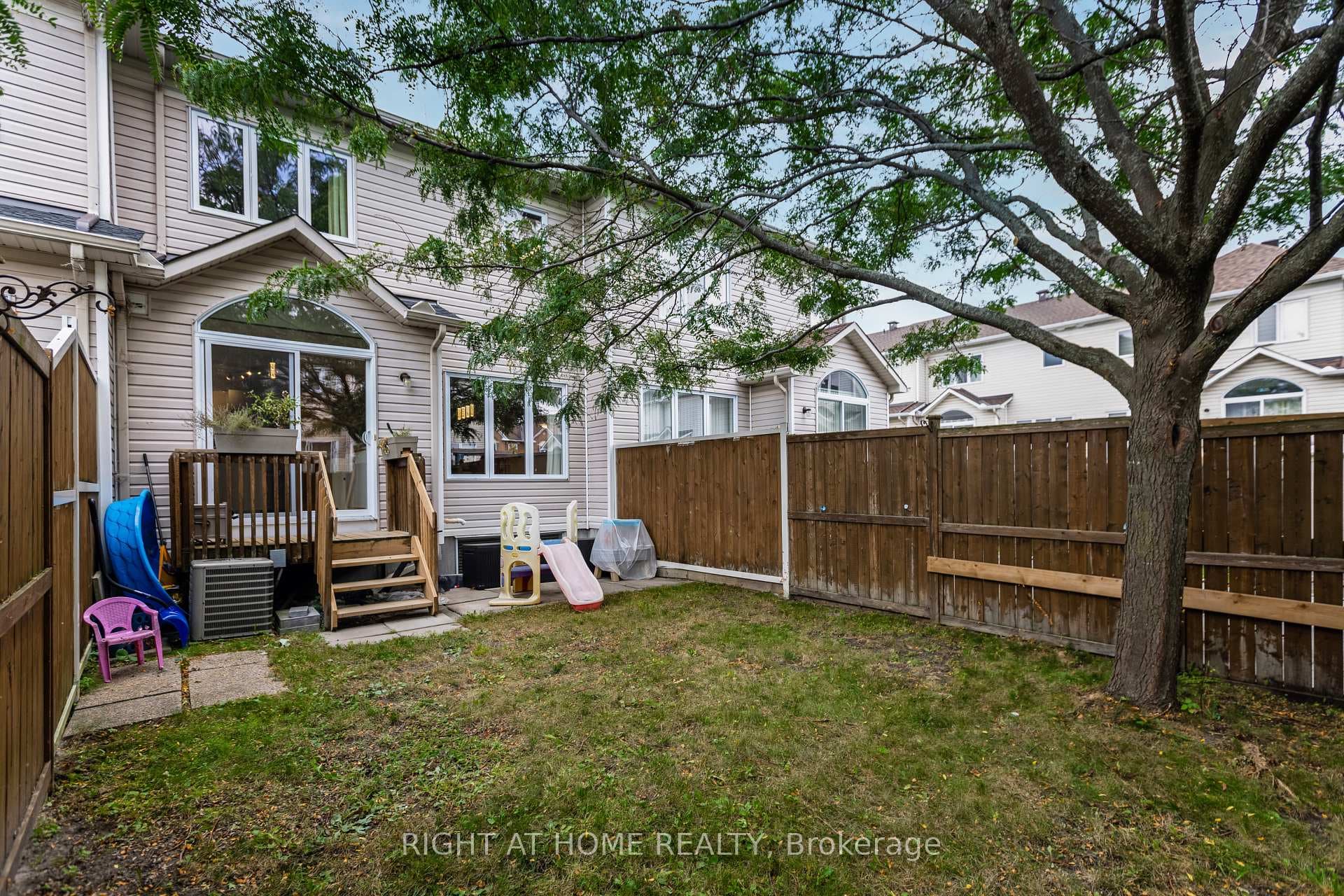 302 Vienna Terrace photo 31