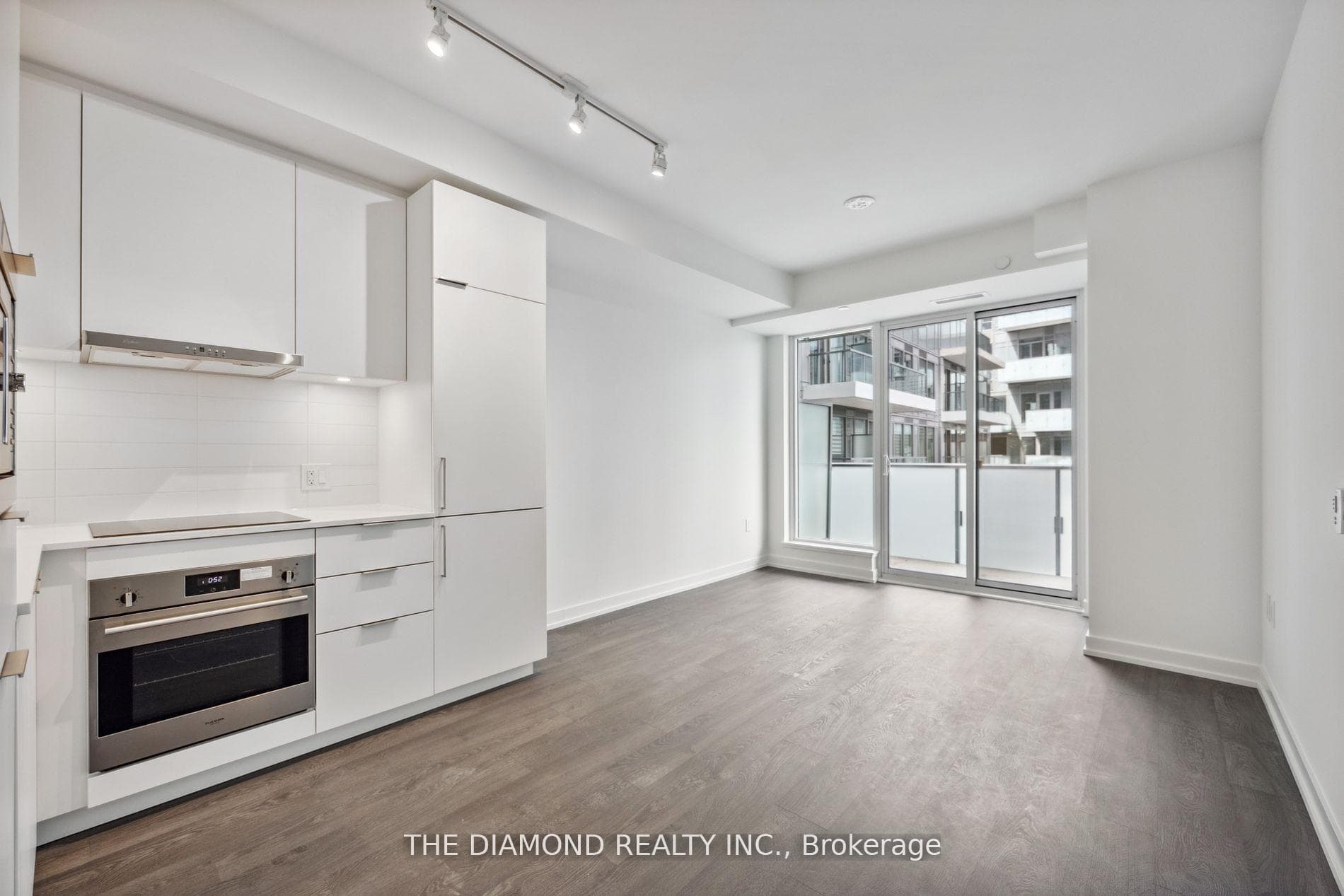8 Olympic Gardens Drive Unit S702 photo 11