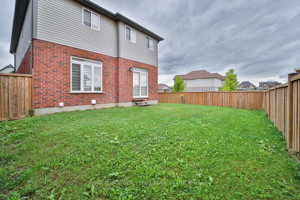 18 Valleybrook Drive photo 37