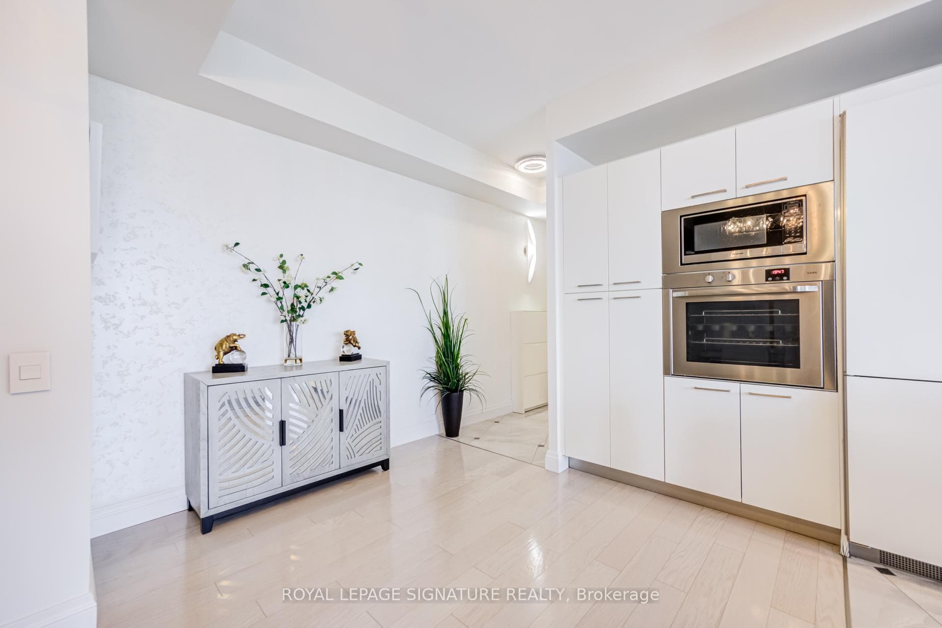 88 Park Lawn Road Unit 2808 photo 16