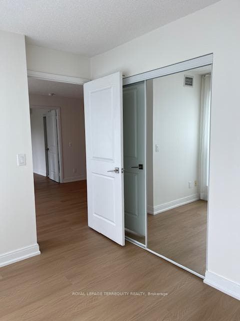 1 Scott Street Unit 706 photo 8
