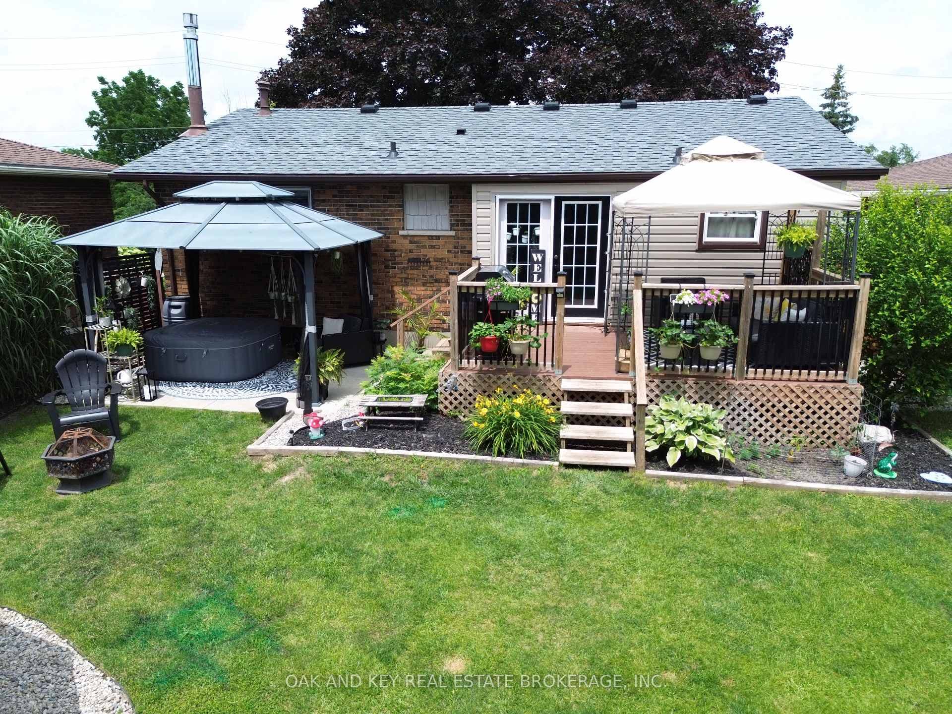 26 Sinclair Avenue photo 32
