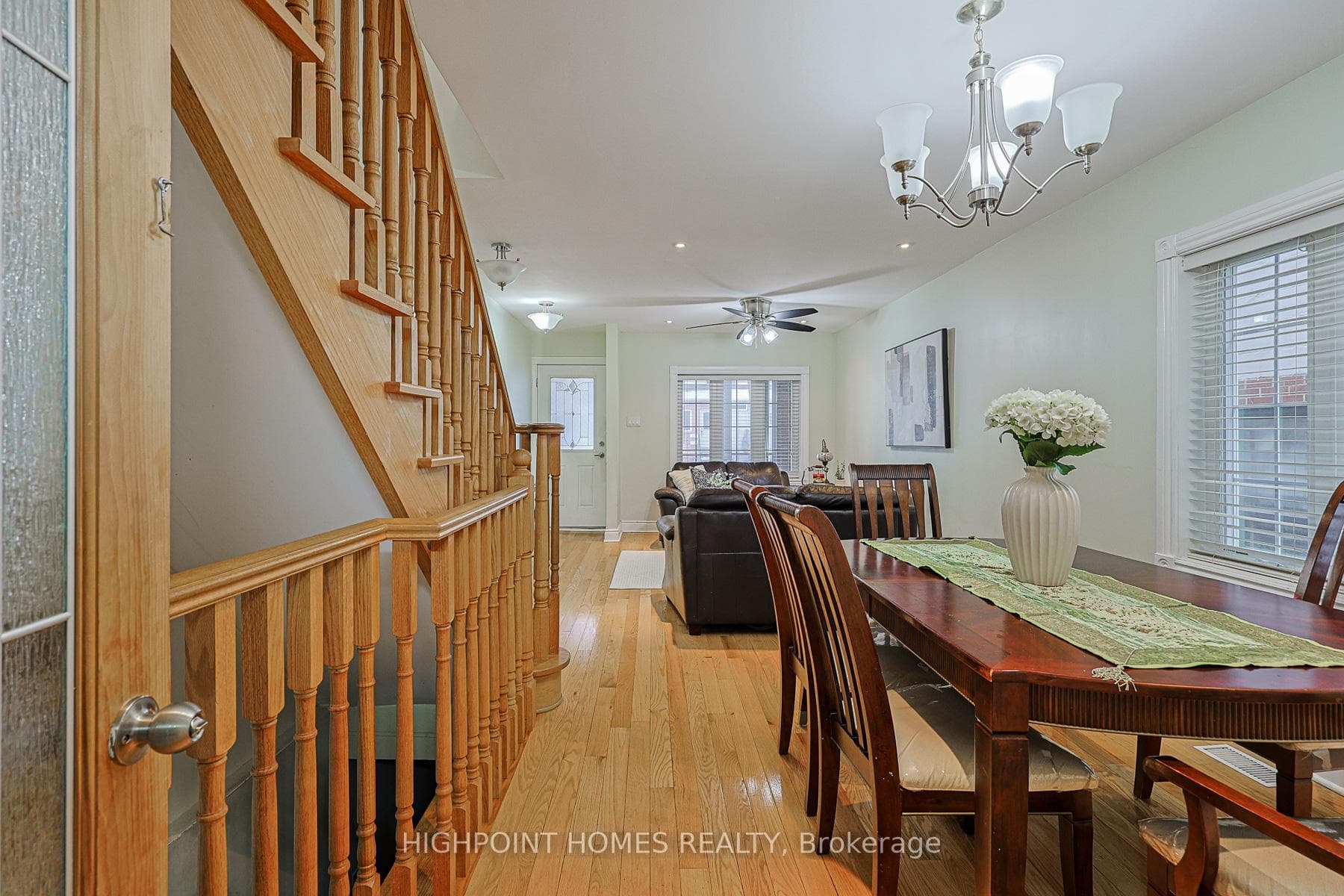 387 Sammon Avenue photo 12
