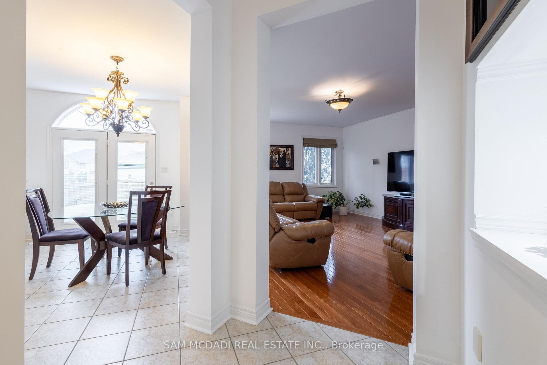 26 Supino Crescent photo 12