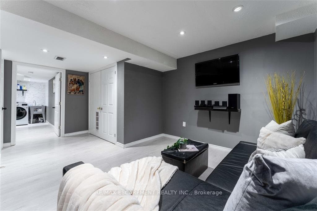 58 Jordan Drive photo 17