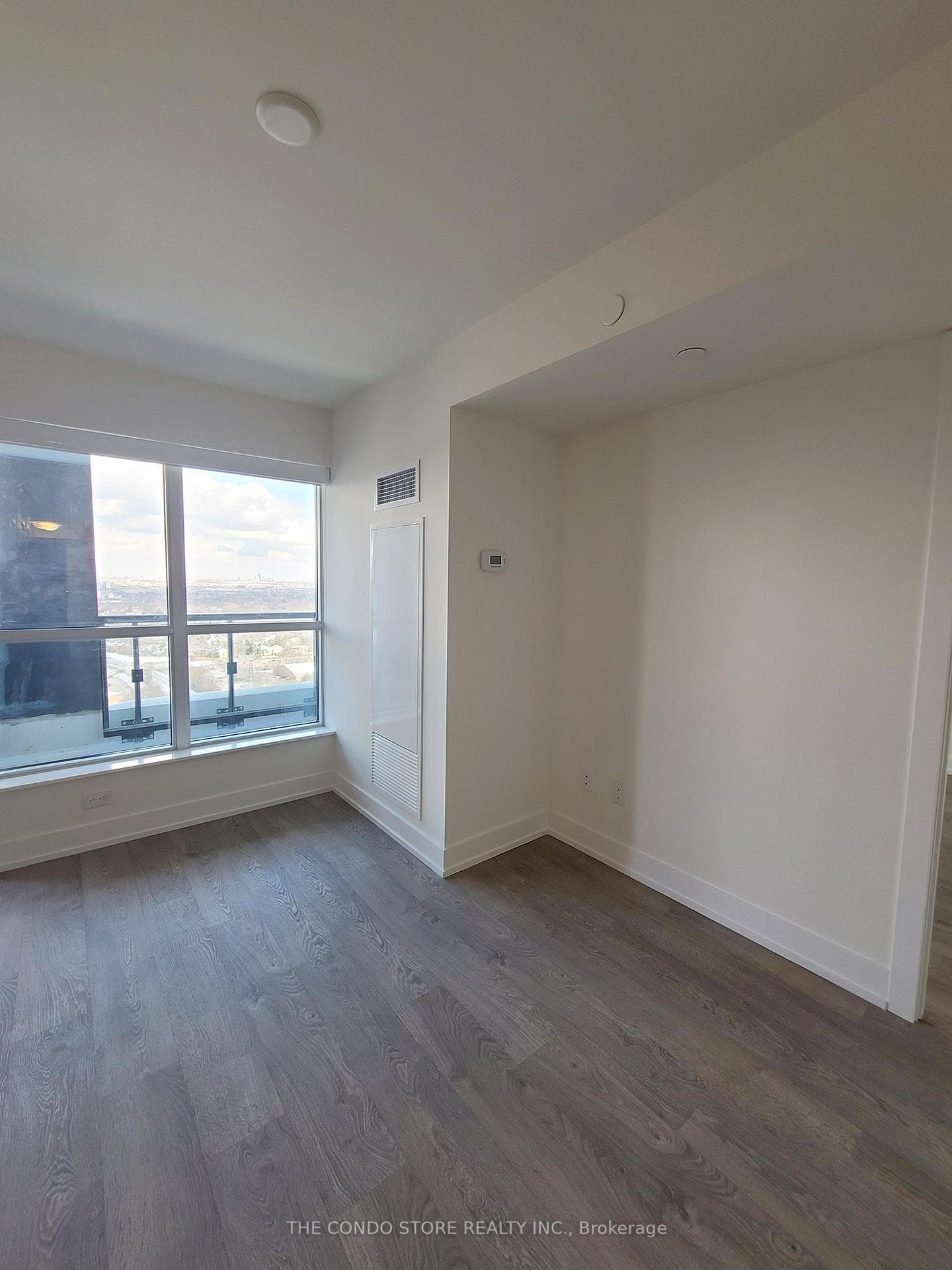 5 Mabelle Avenue Unit 2527 photo 14