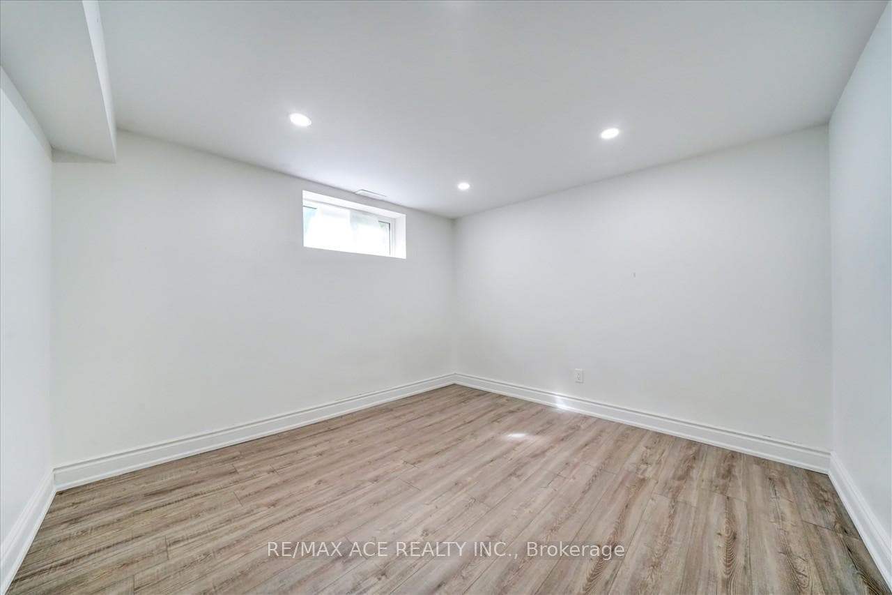20 Martindale Road photo 27