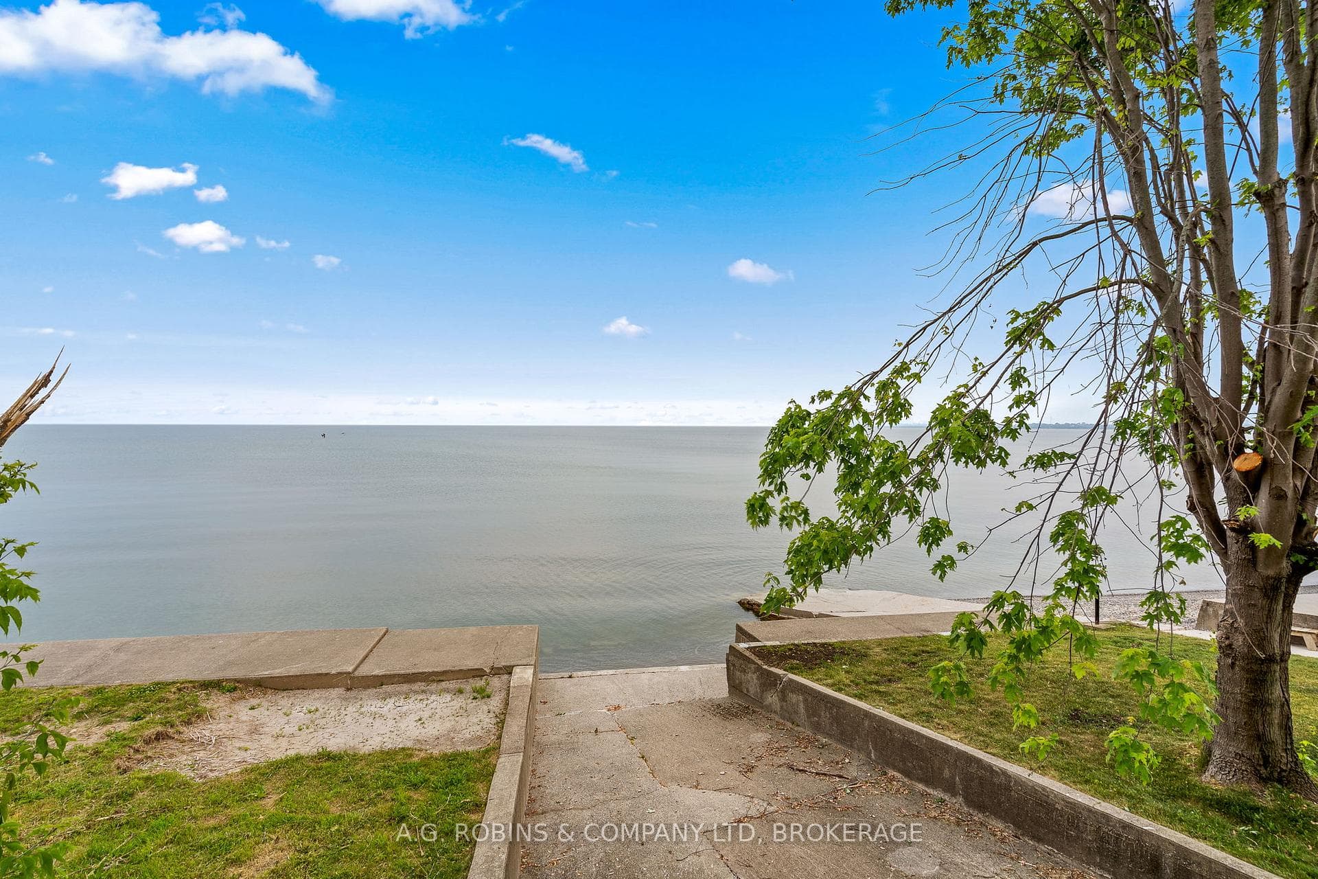 13041 Lakeshore Road photo 15