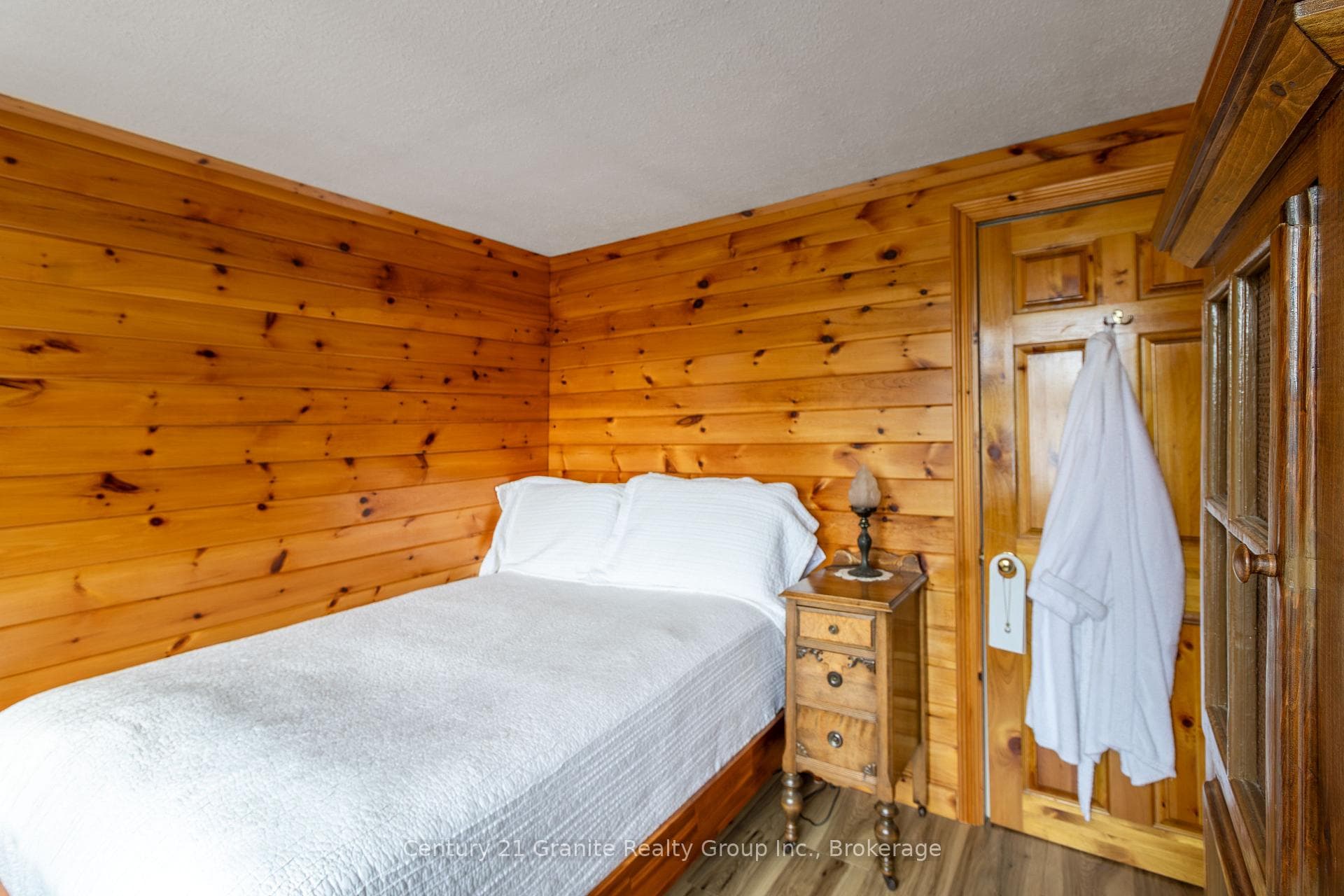 1528 Dignan Road photo 17