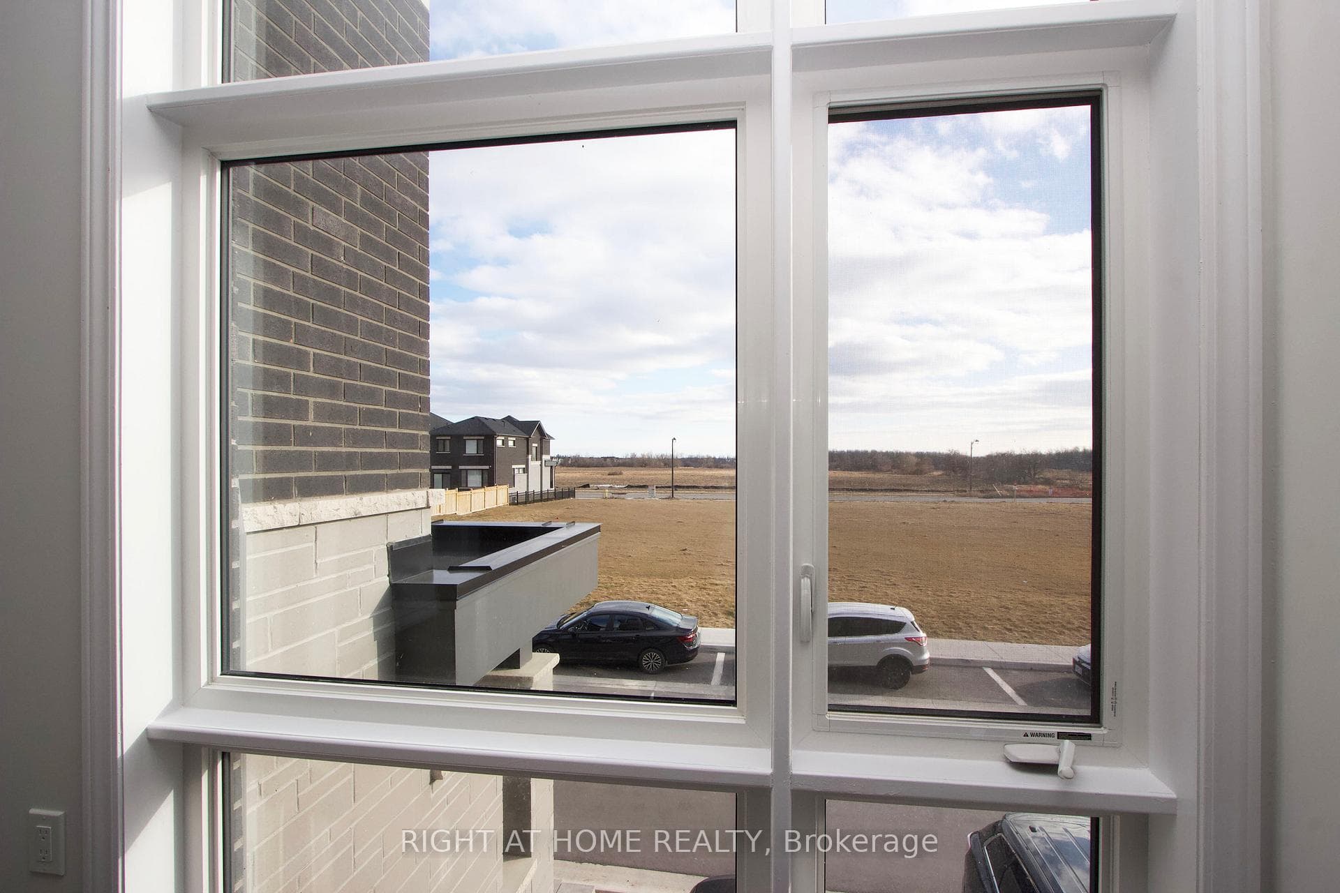 81 Douet Lane photo 9