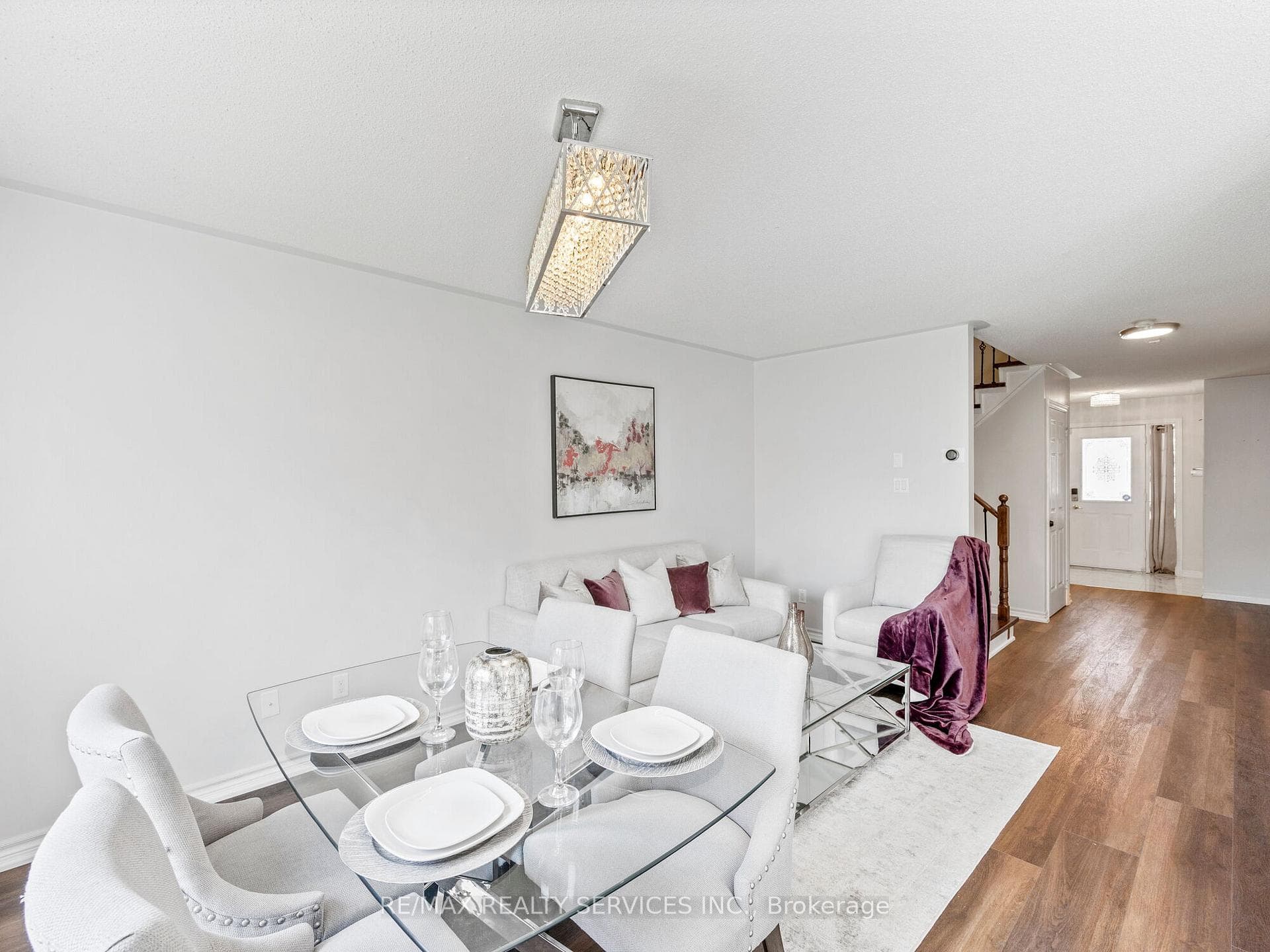 19 Gold Park Place photo 8