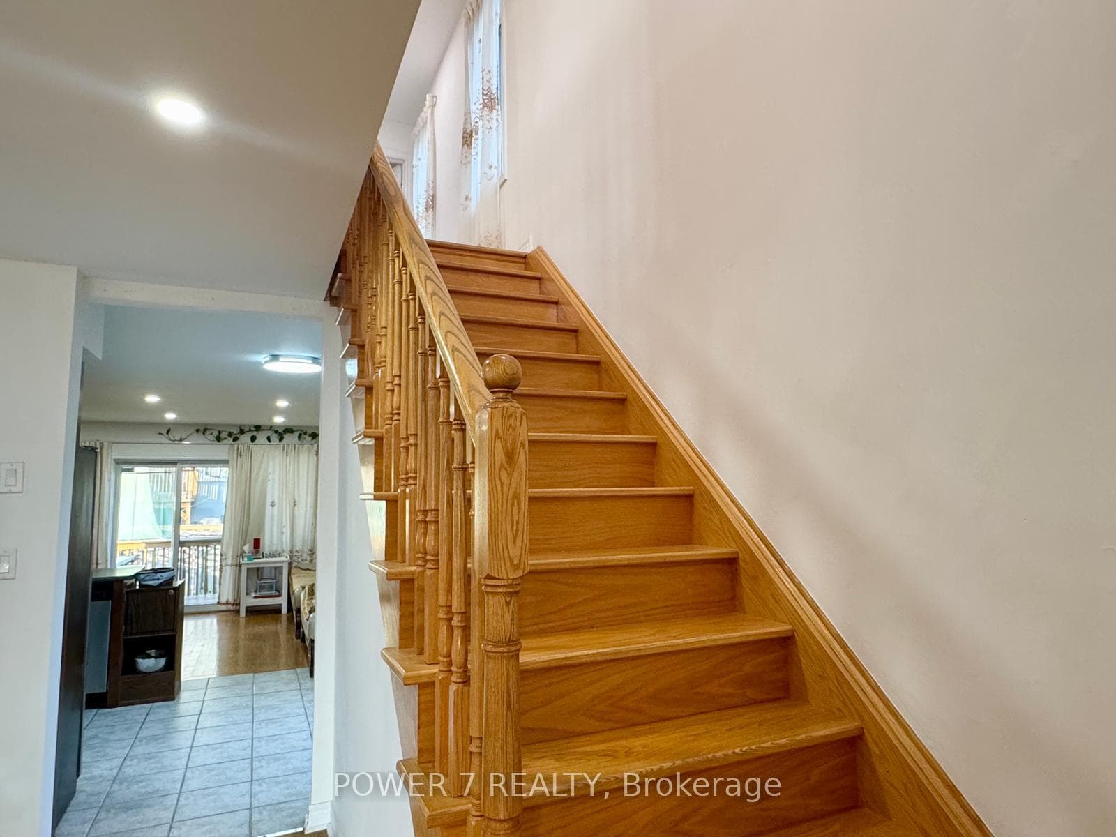 85B Maybourne Avenue photo 13
