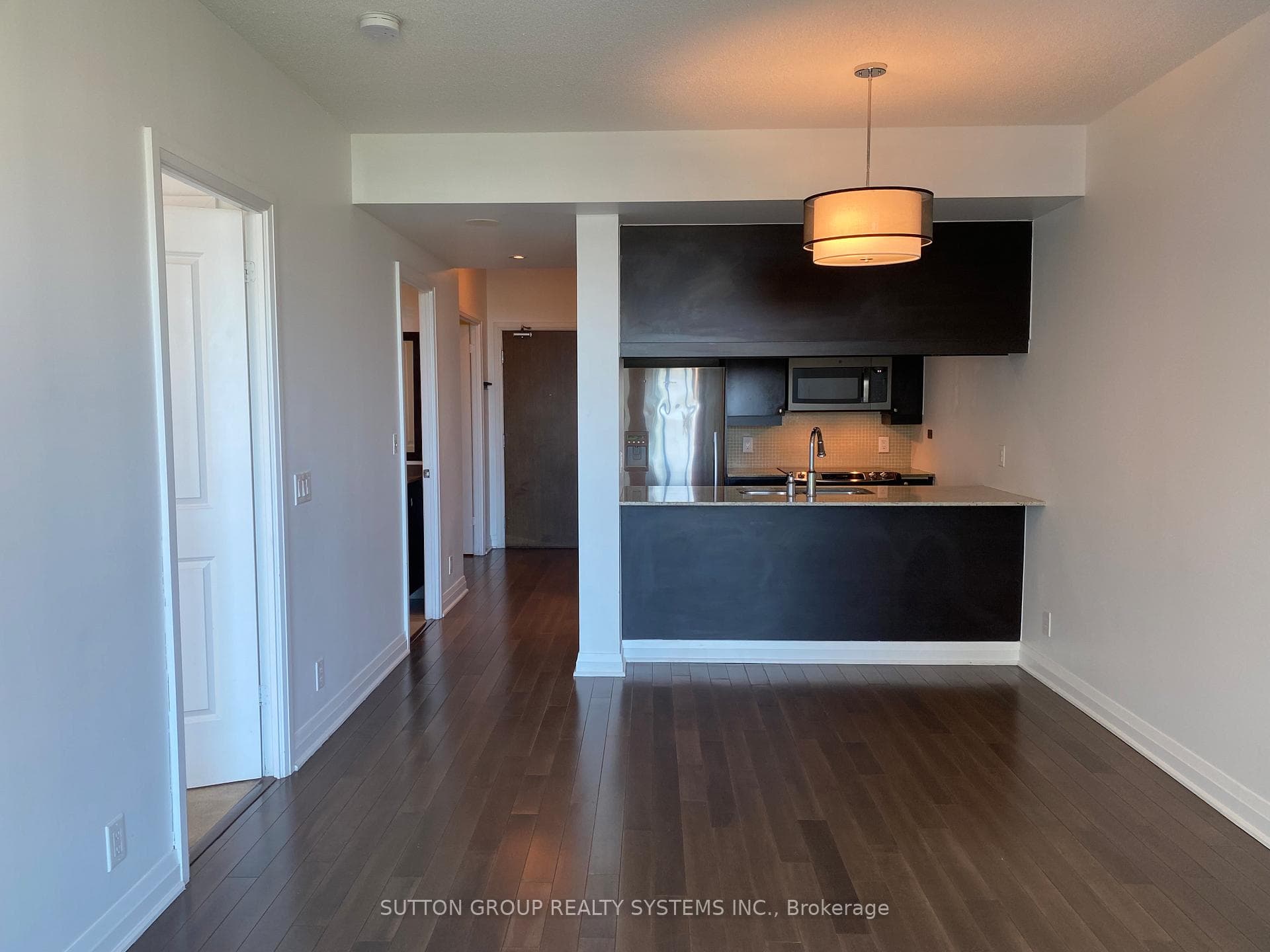 1055 Southdown Road Unit 910 photo 5
