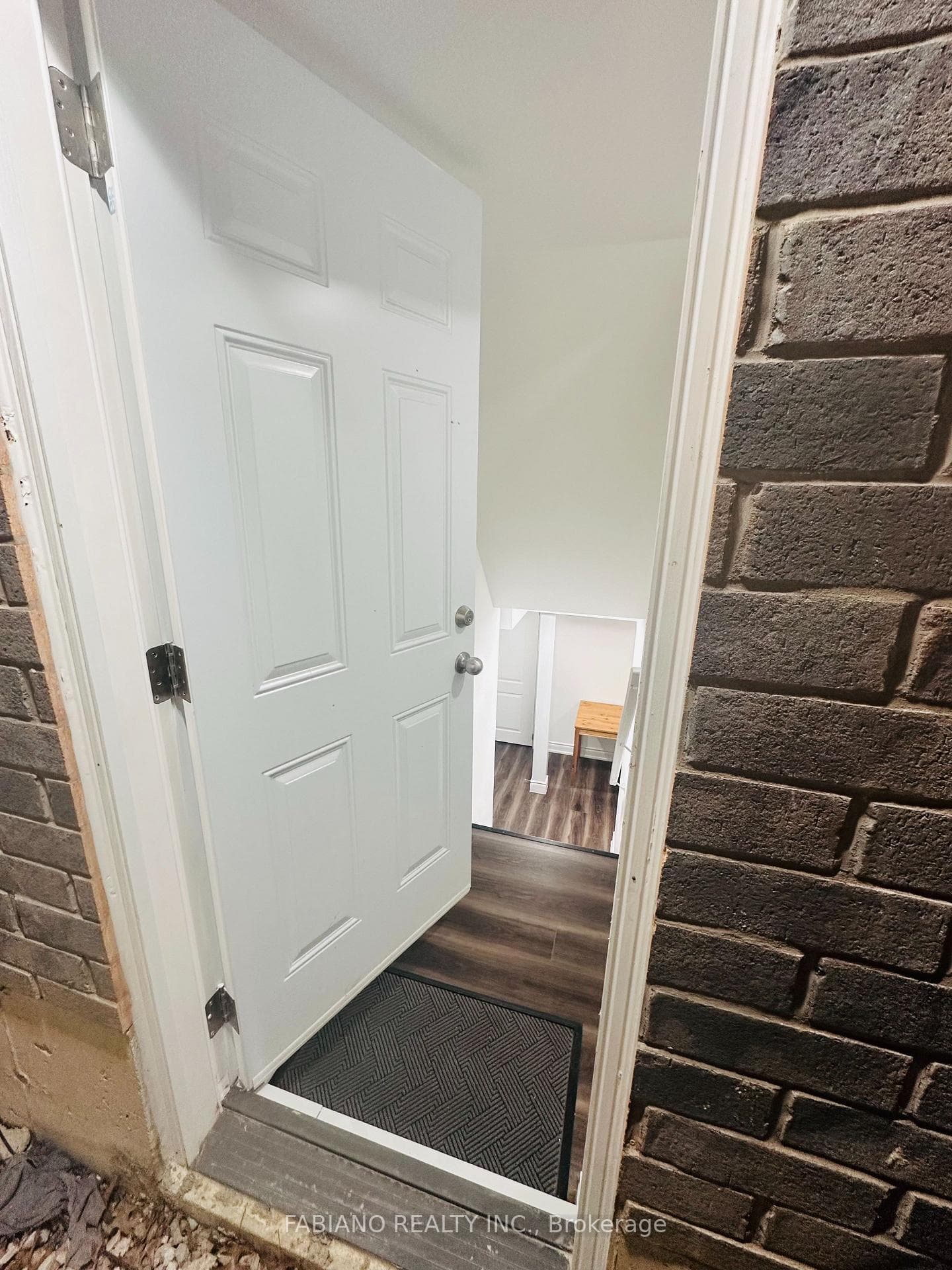 PRIVATE ENTRANCE