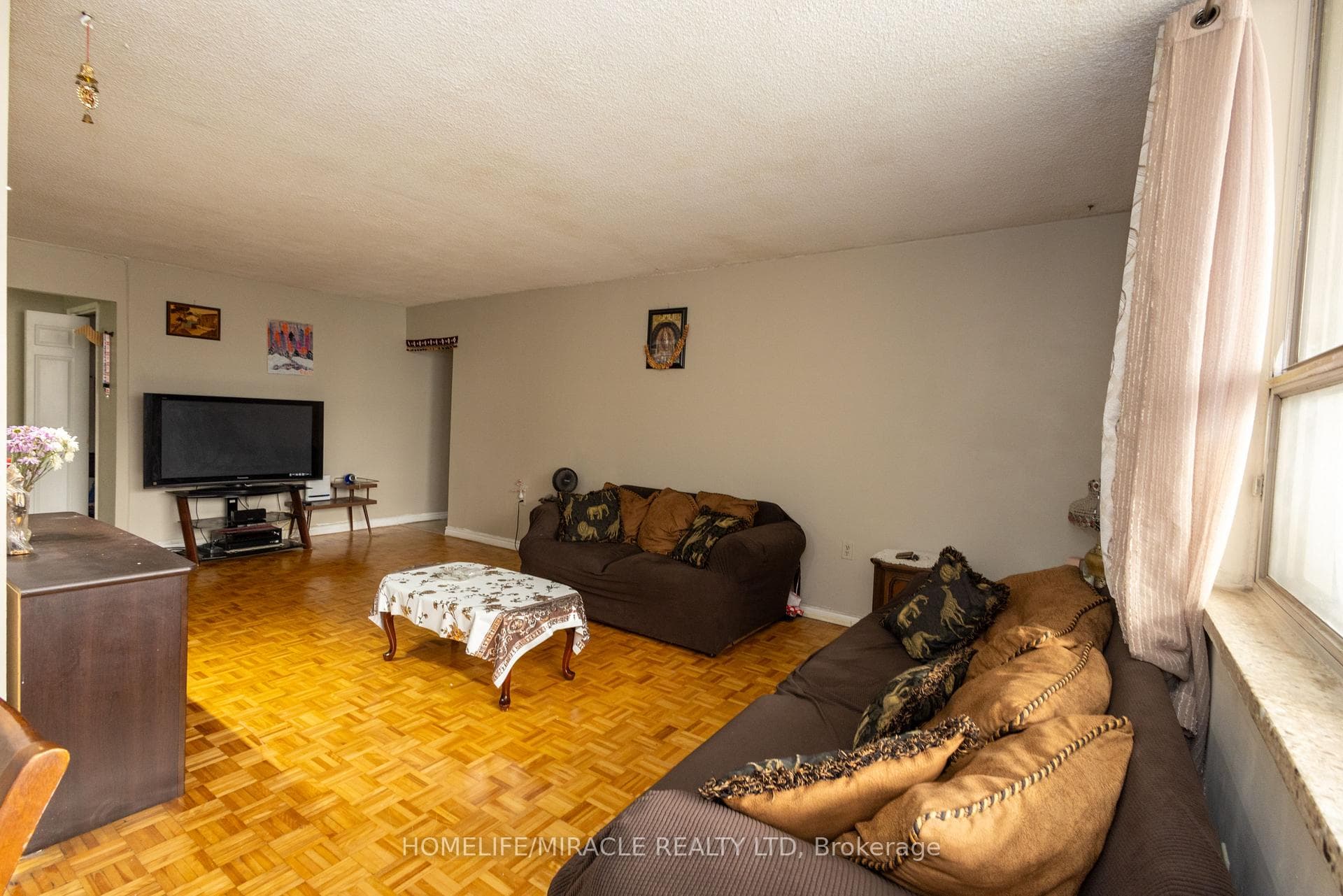 49 Silverstone Drive Unit 1007 photo 20
