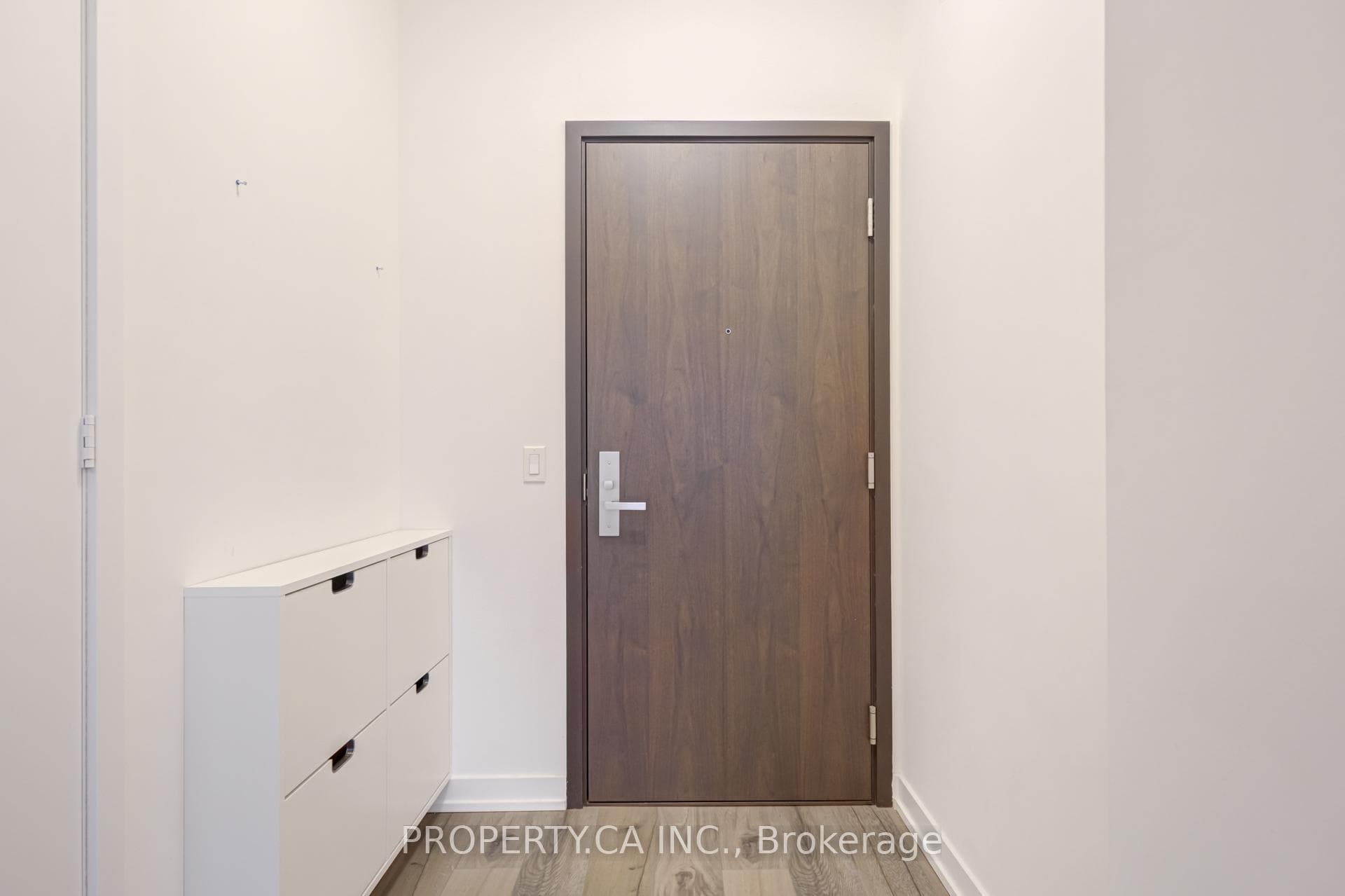 1 Yorkville Avenue Unit 1710 photo 12