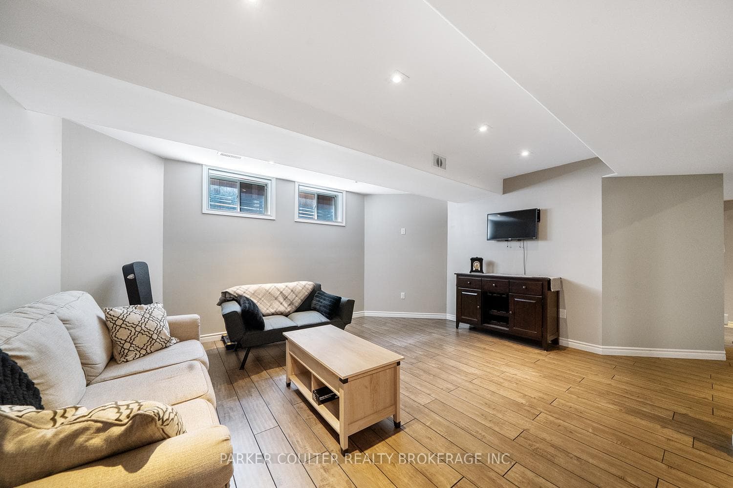 65 Miller Drive photo 31