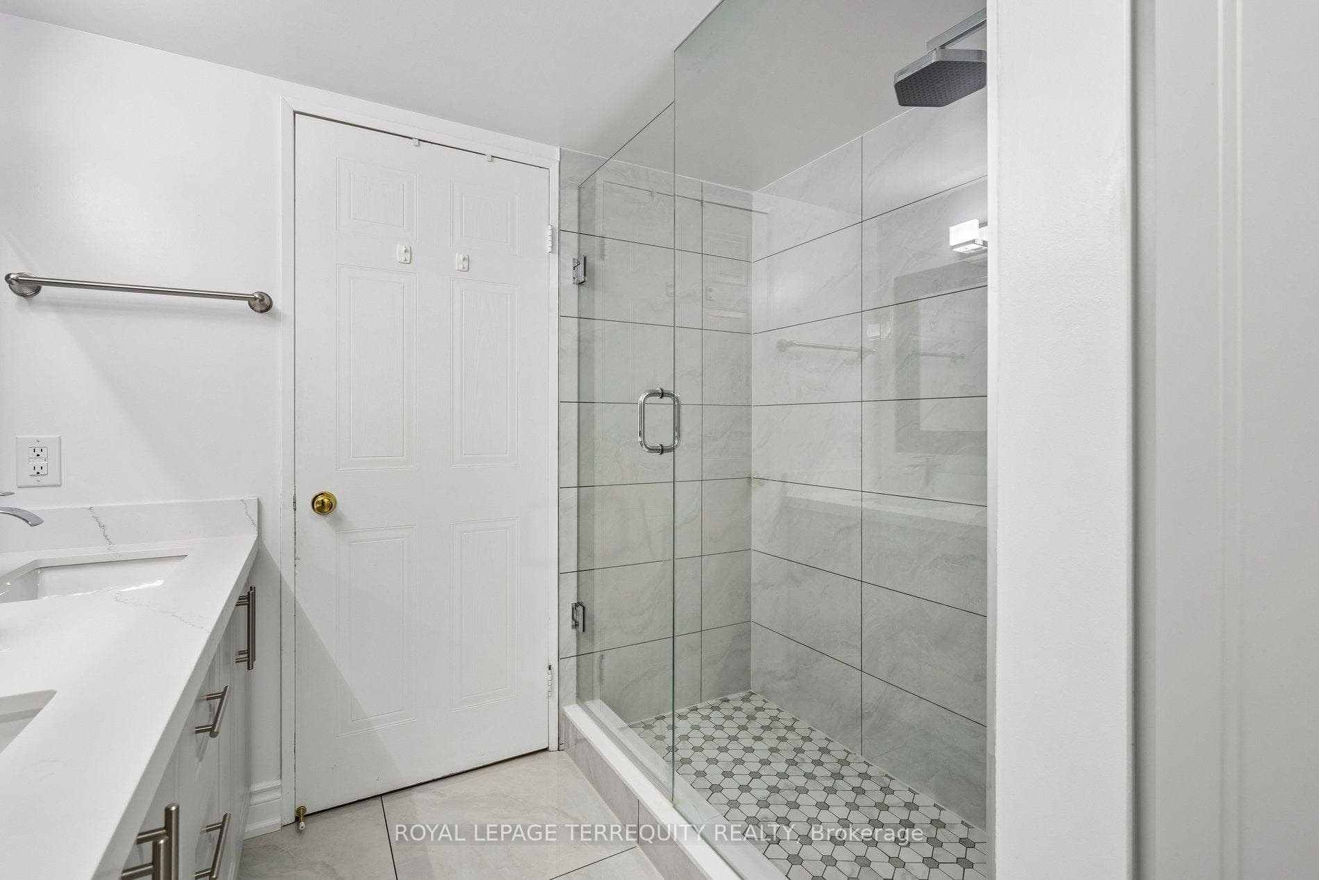 410 Mclevin Avenue Unit 709 photo 26