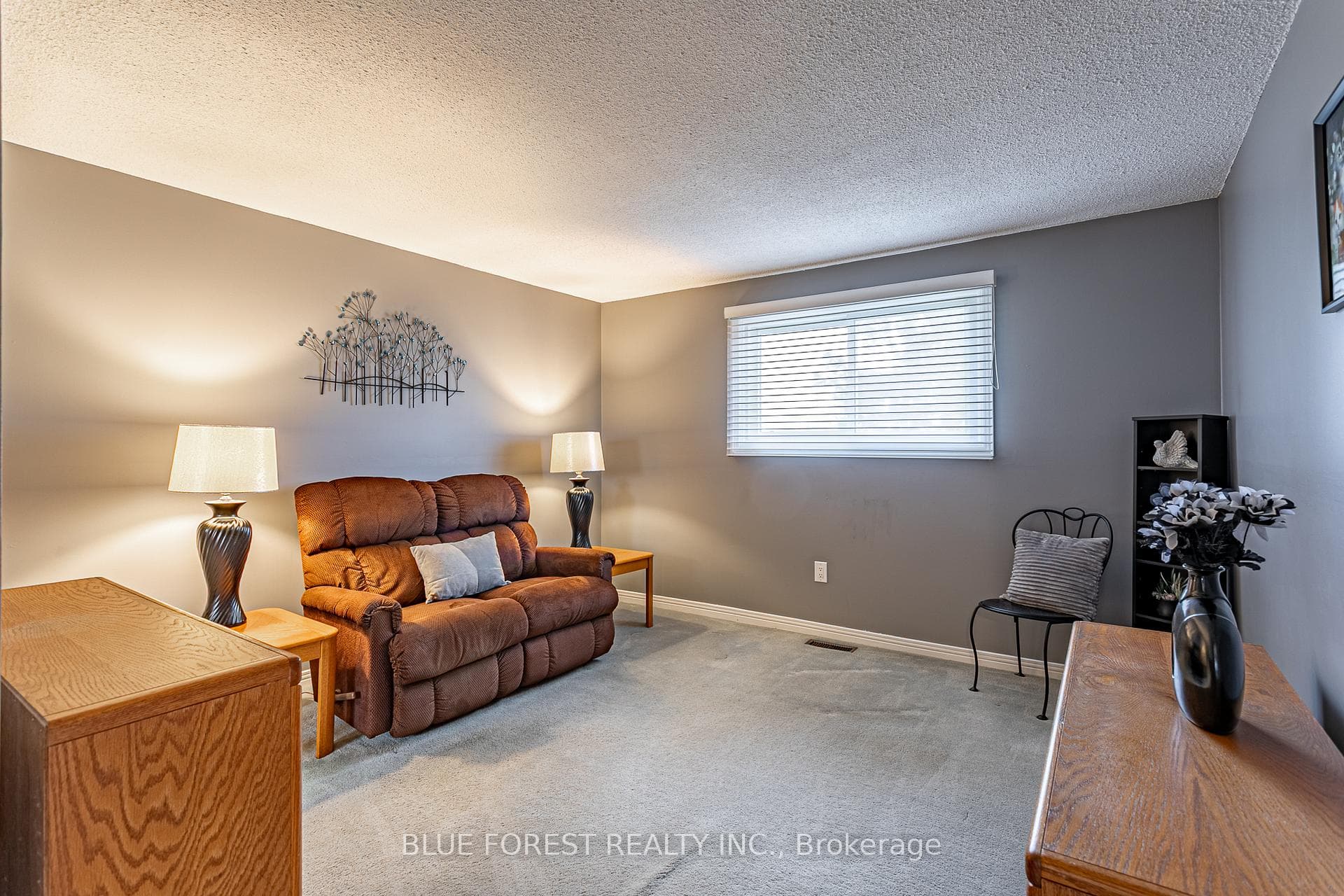 99 Chancton Crescent photo 26