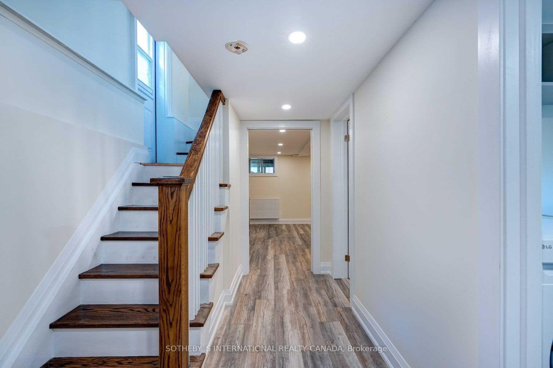 447 Balliol Street photo 13