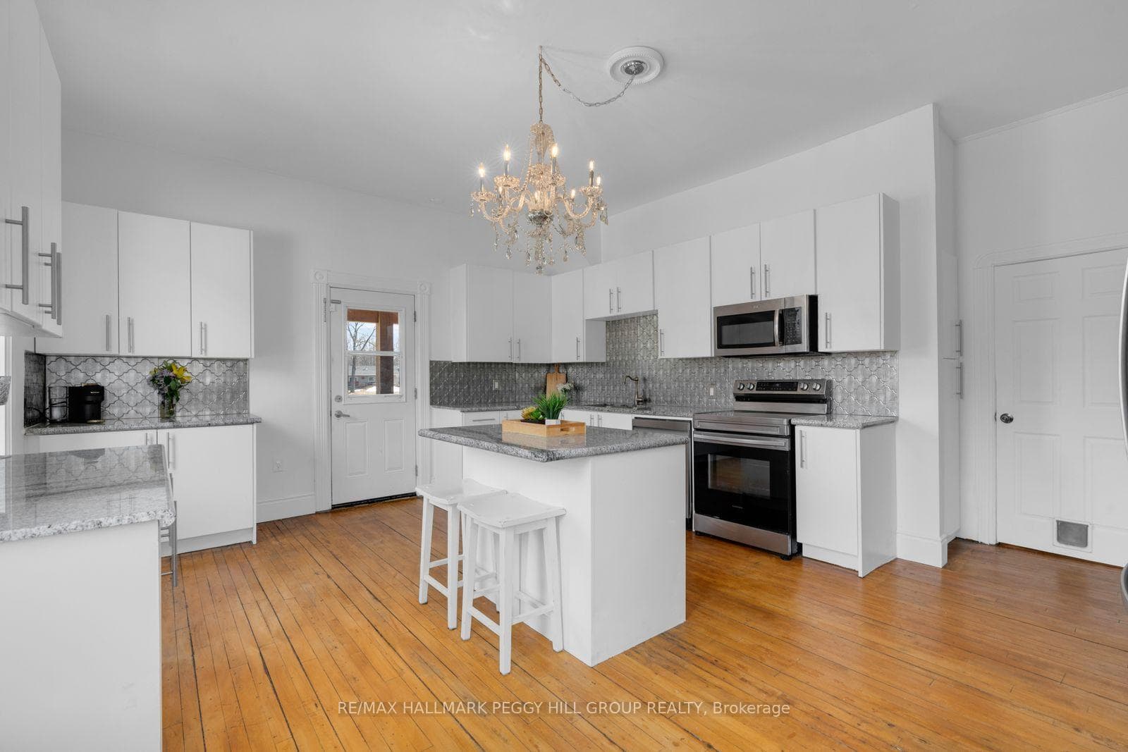1002 Cowbell Lane photo 8