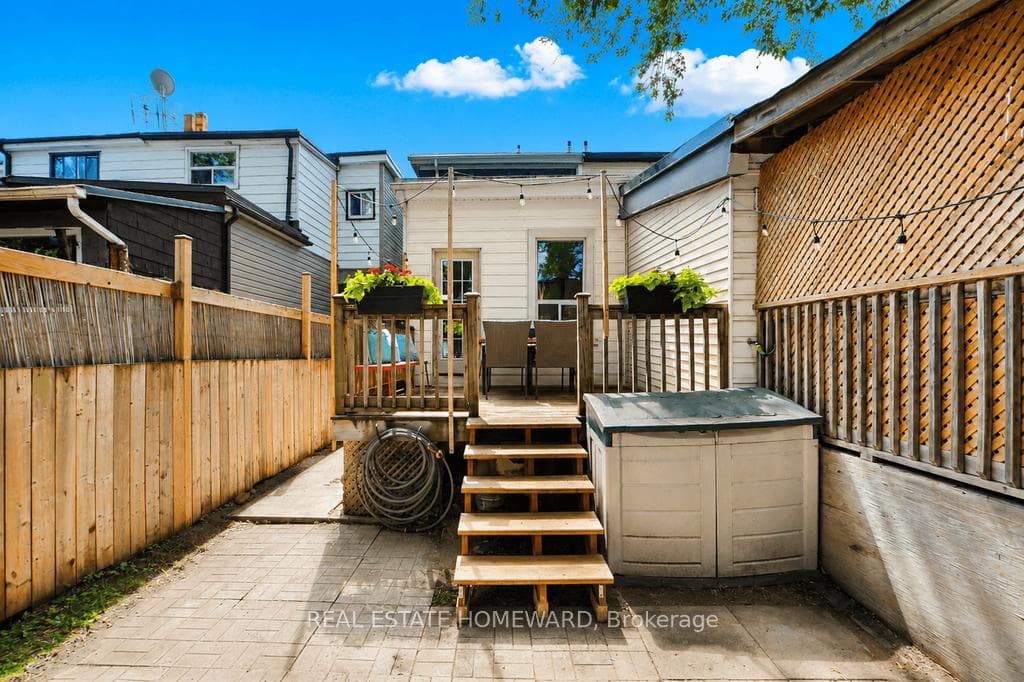 91 Carlaw Avenue photo 31