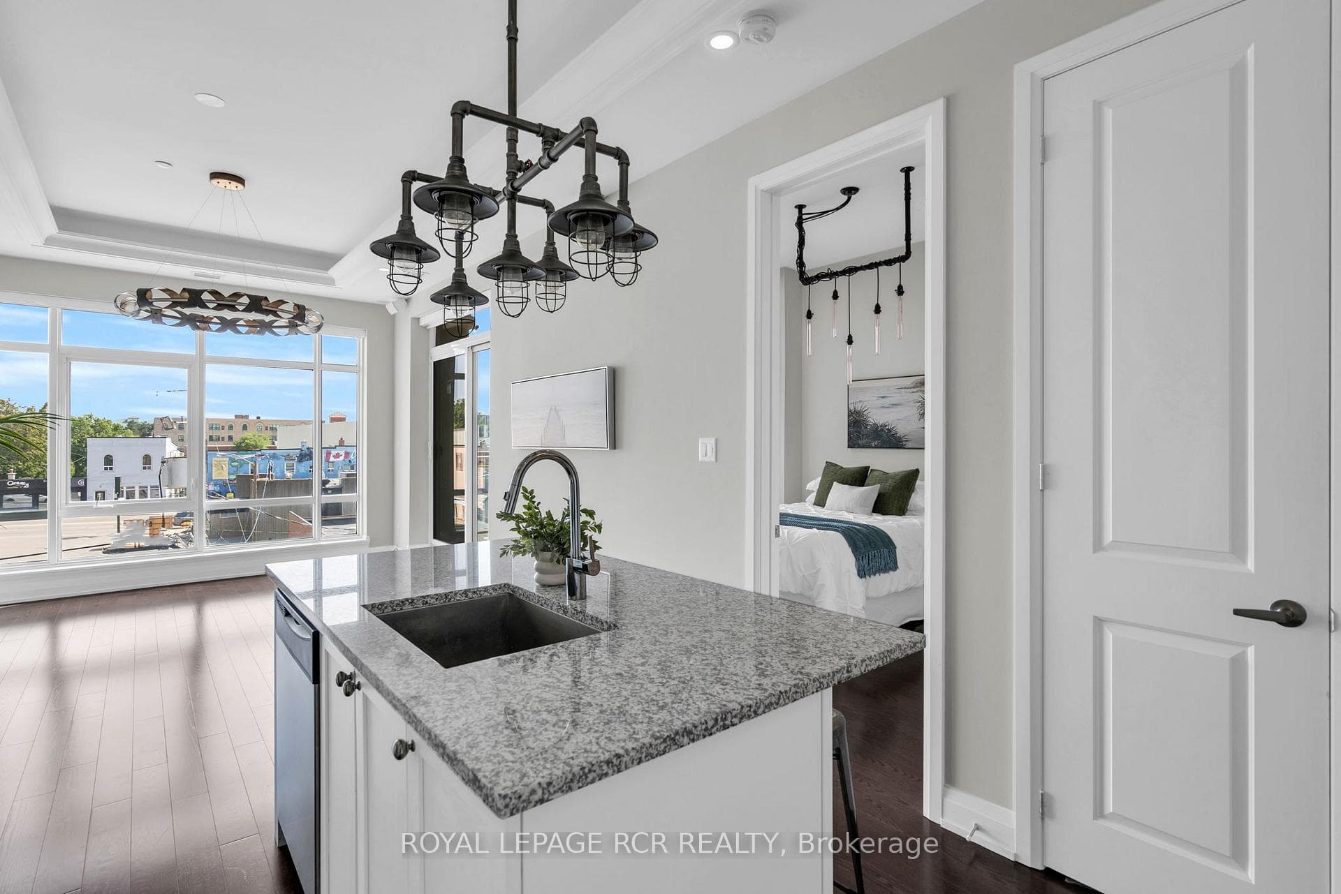 15277 Yonge Street Unit 409 photo 7