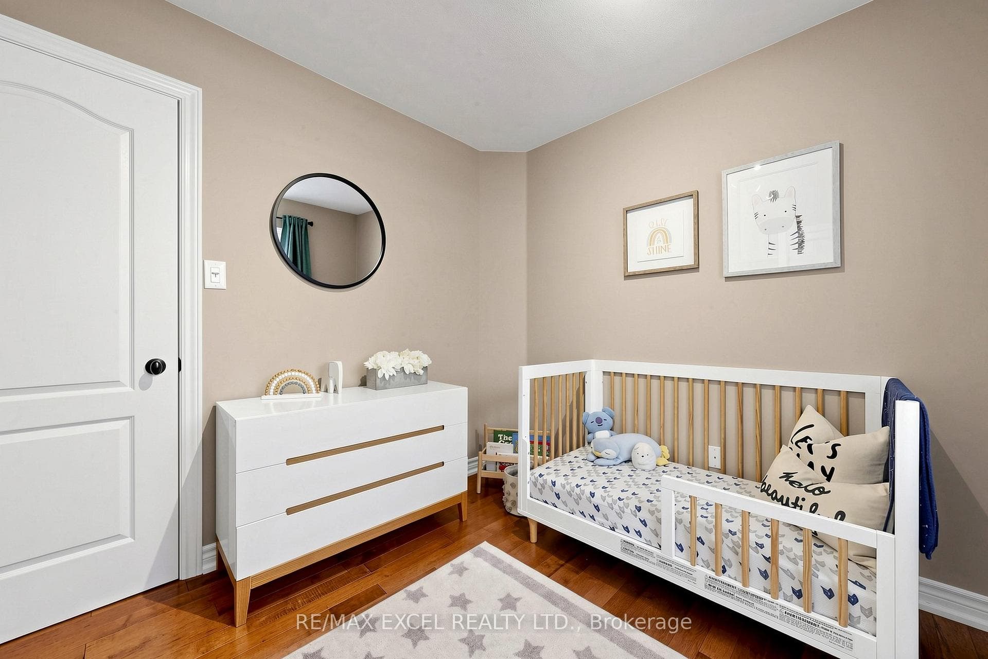 9 Evaridge Drive photo 36