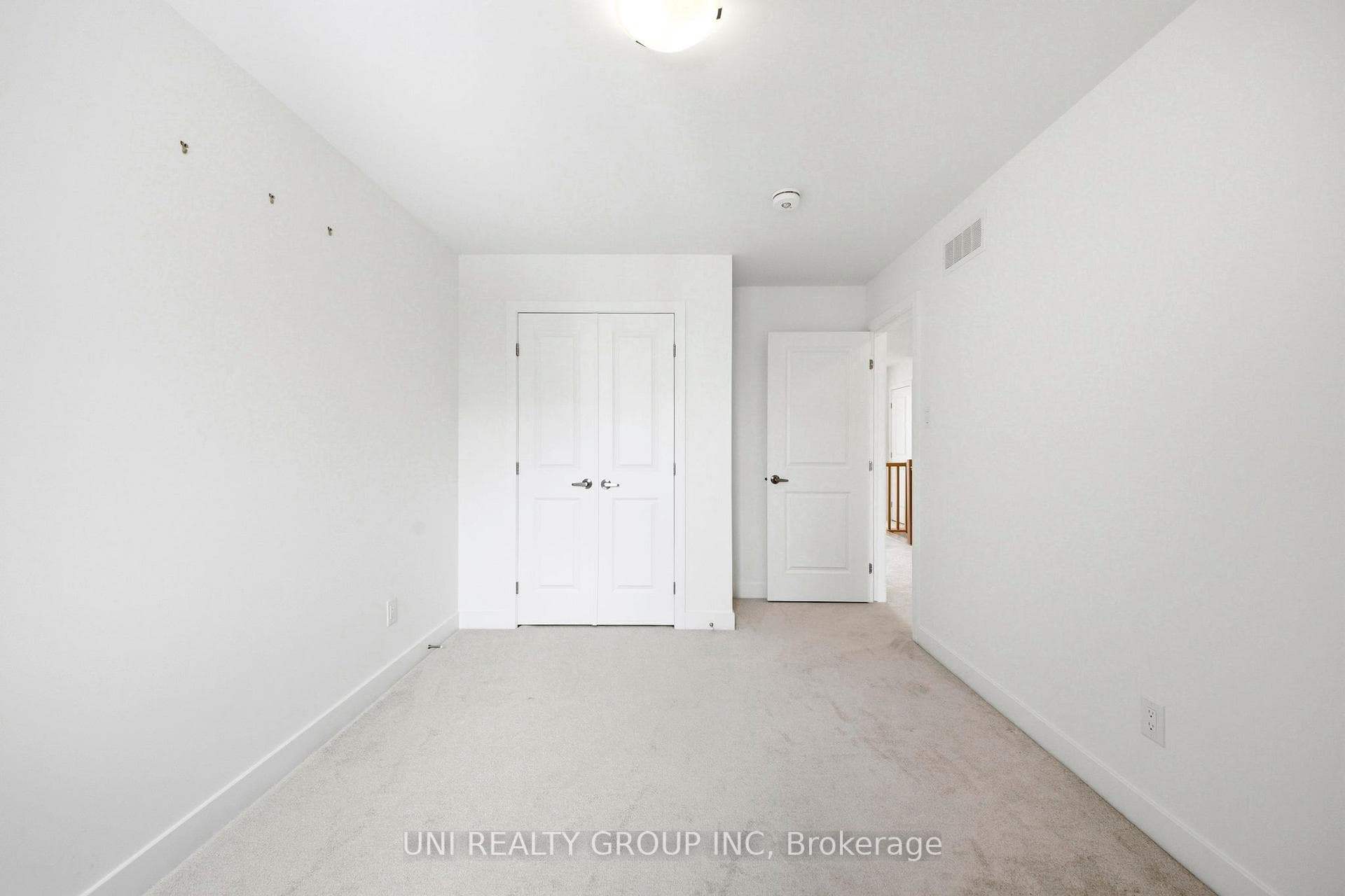 828 Chipping Circle photo 32
