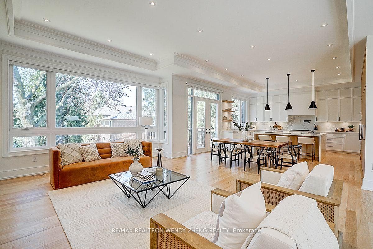 23 Cresthaven Drive photo 12