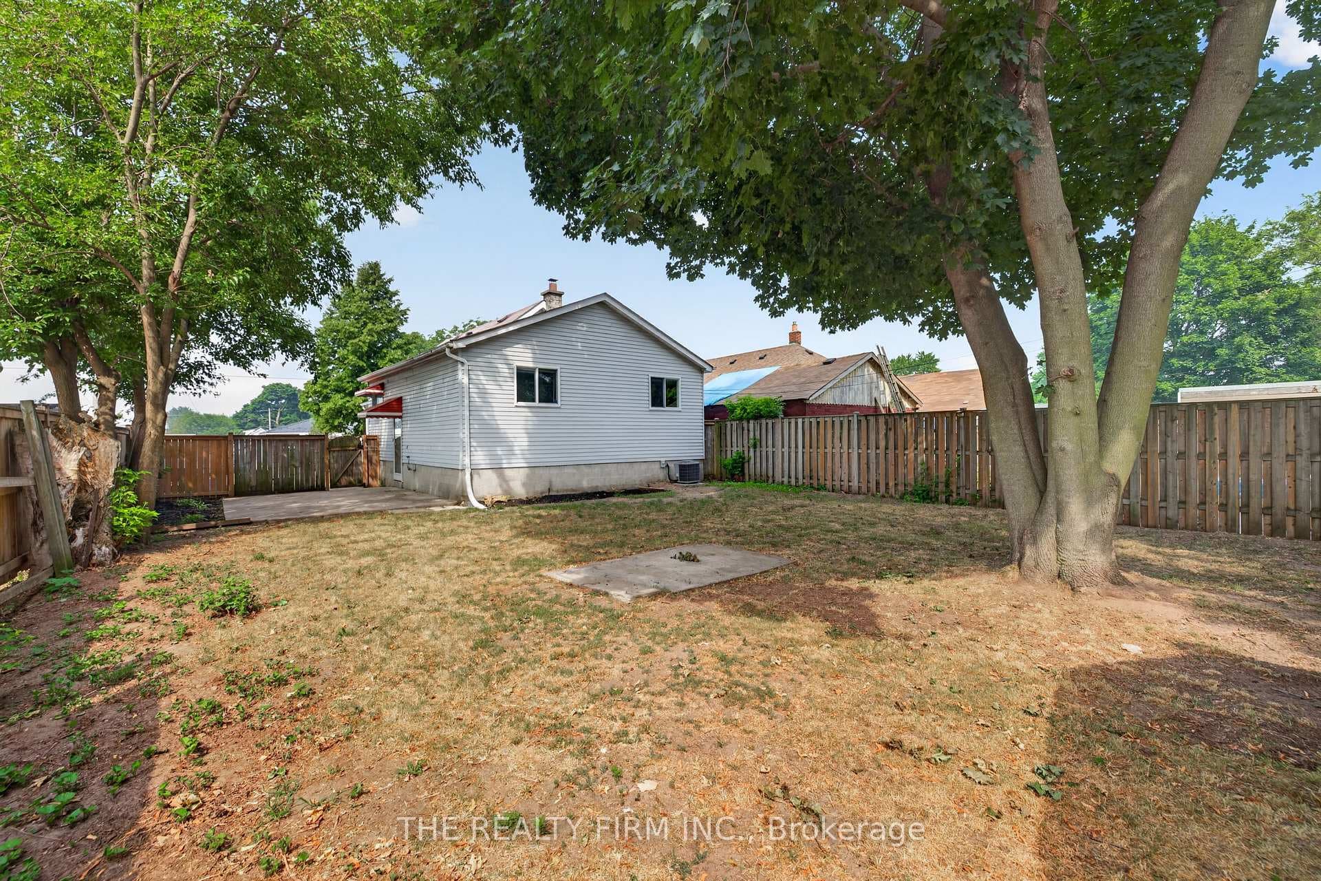 6 Appel Street photo 38