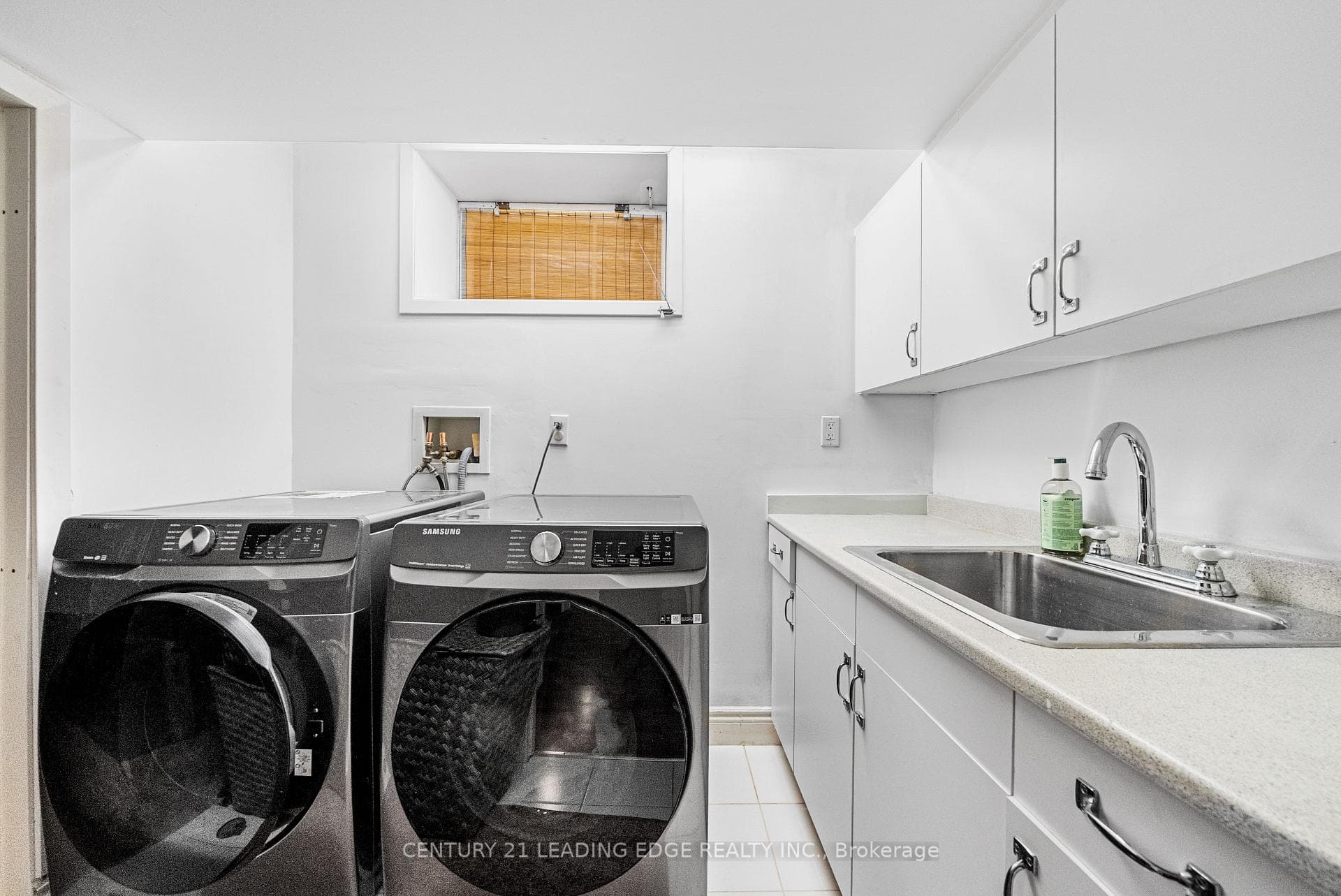 479 Brownfield Gardens photo 35