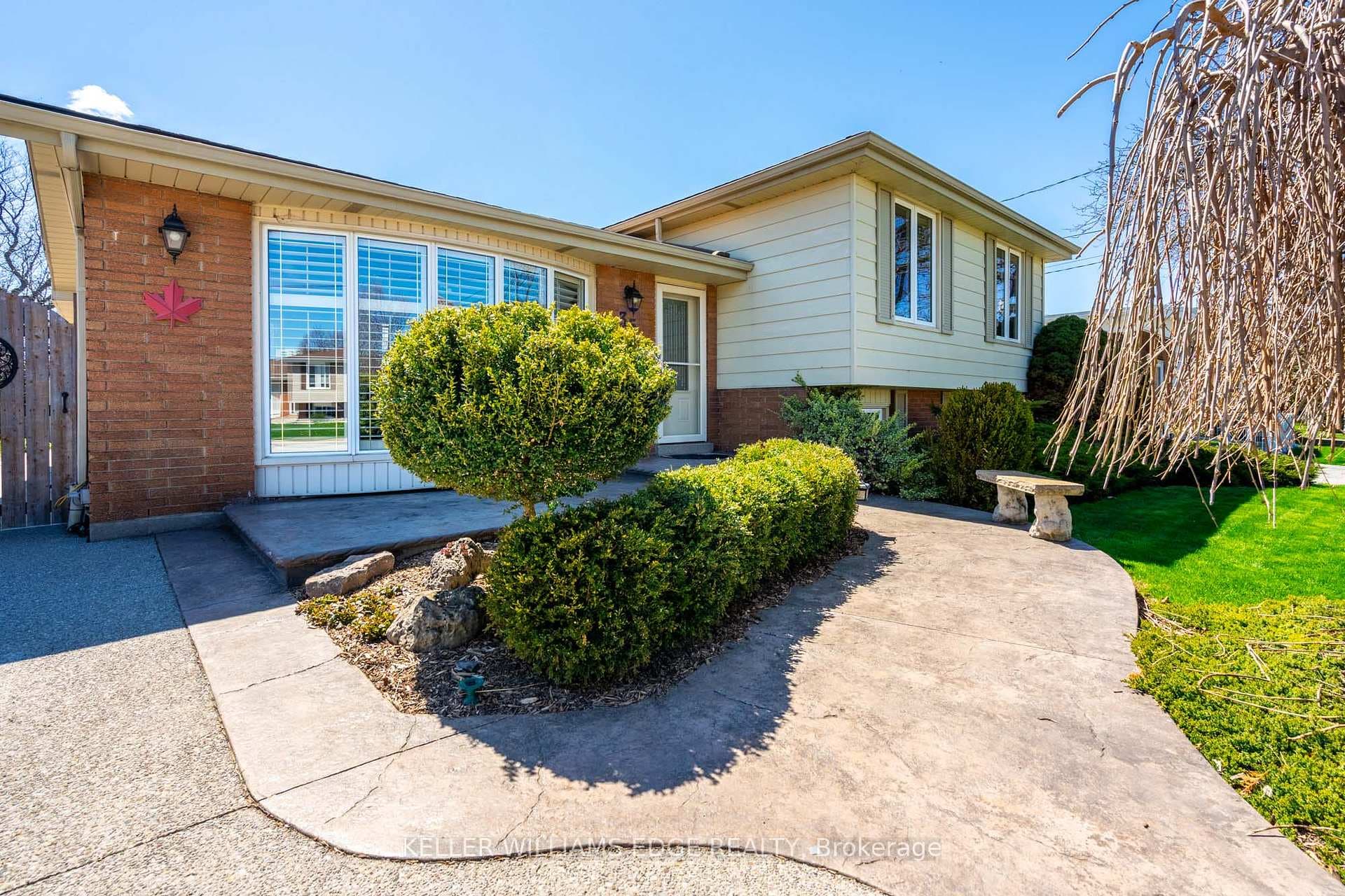 35 Coral Drive photo 3