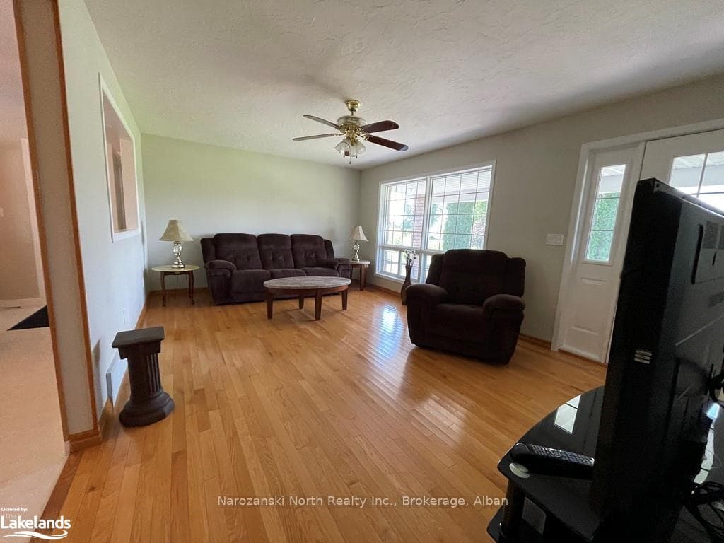 24 MONETVILLE Road photo 11