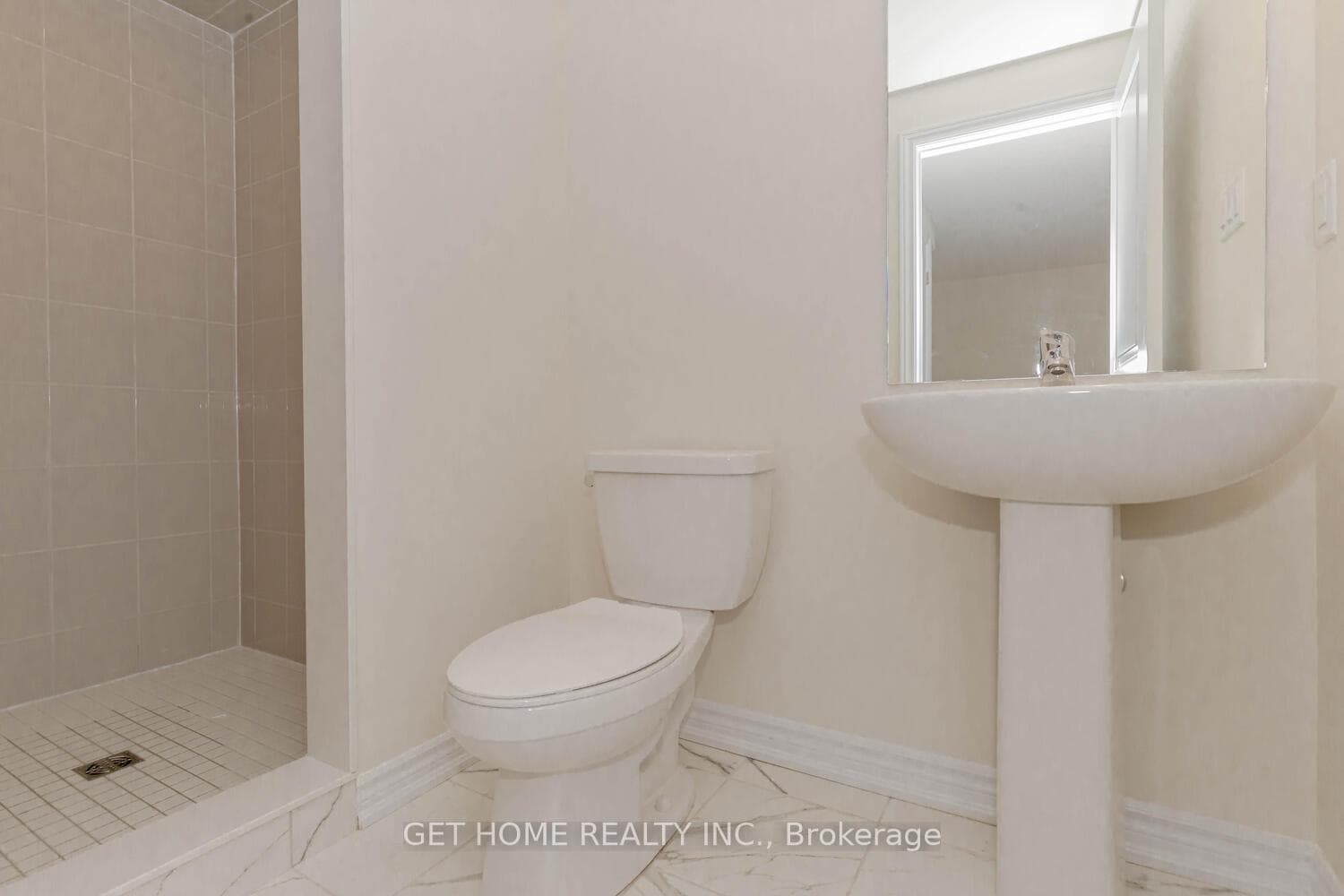 1453 National Common Unit 76 photo 12