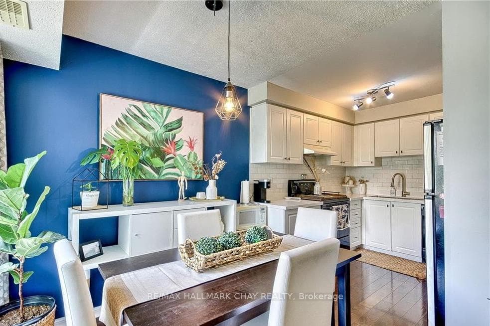 237 Ferndale Drive Unit 6 photo 10