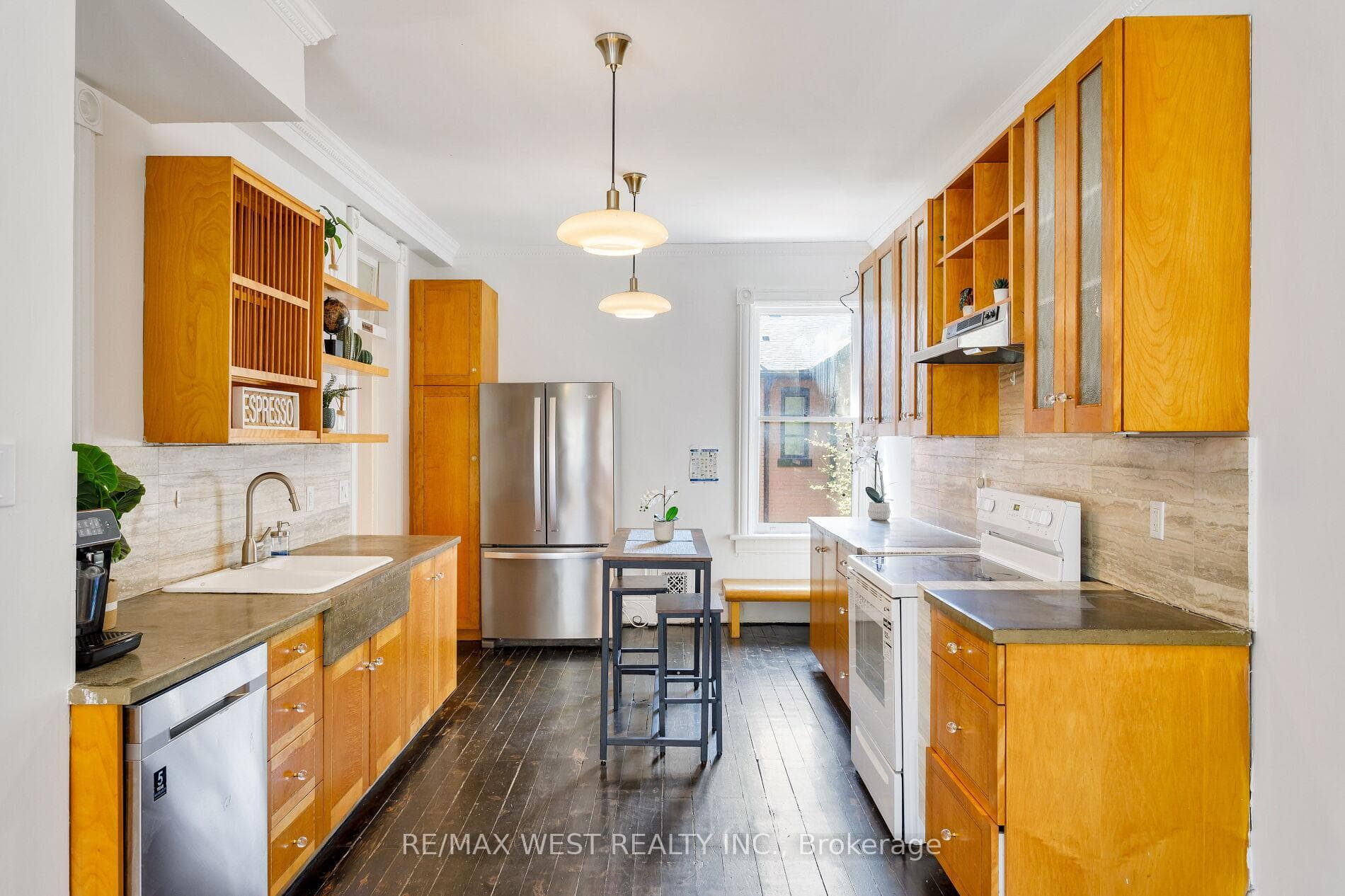 17 Melbourne Avenue Unit Upper photo 13