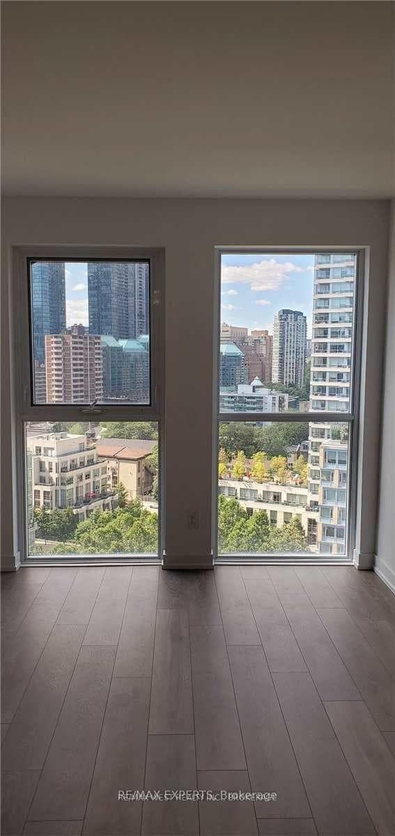 159 Wellesley Street Unit 1501 photo 31