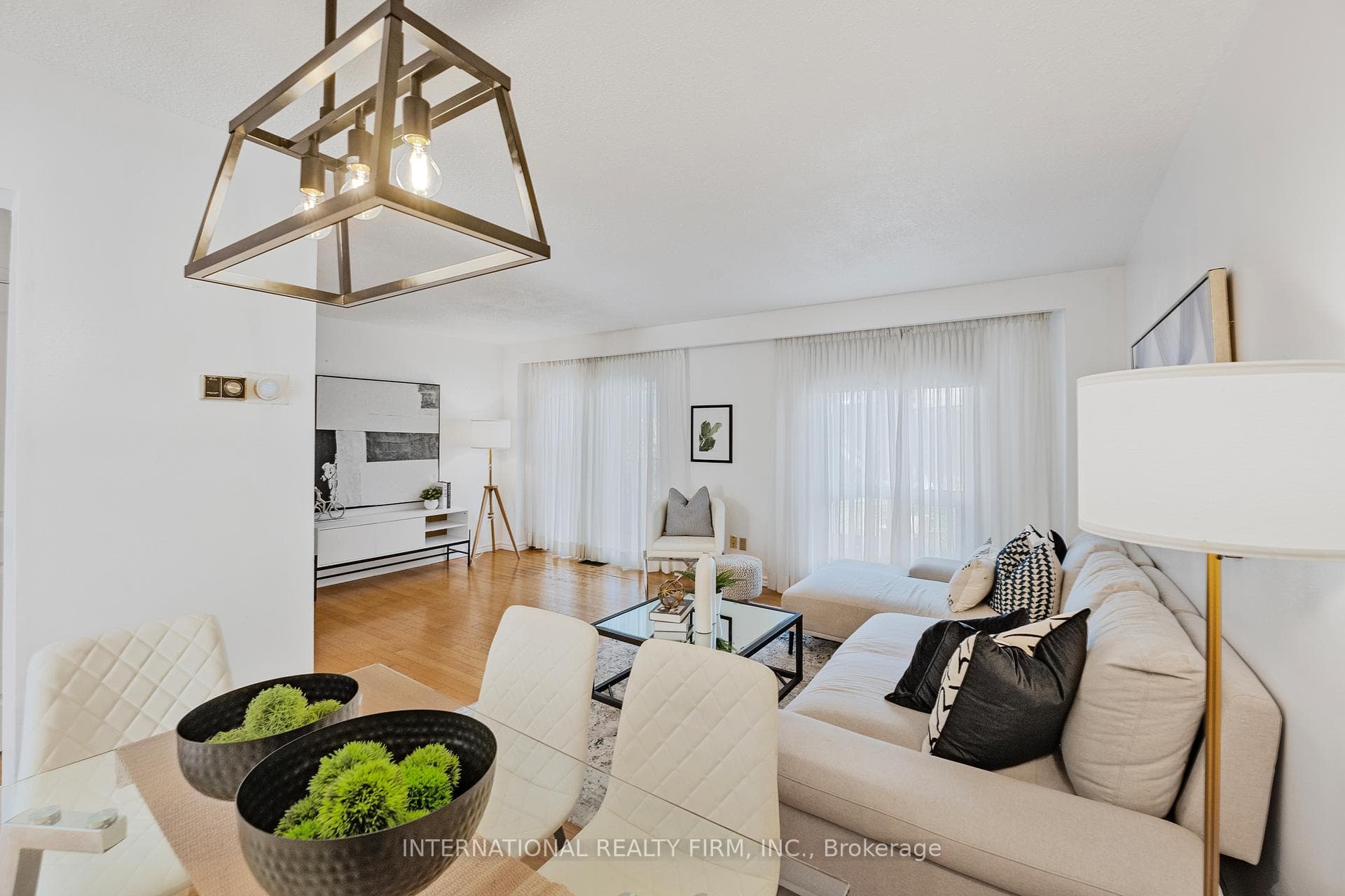 900 Dundas Street Unit 14 photo 8