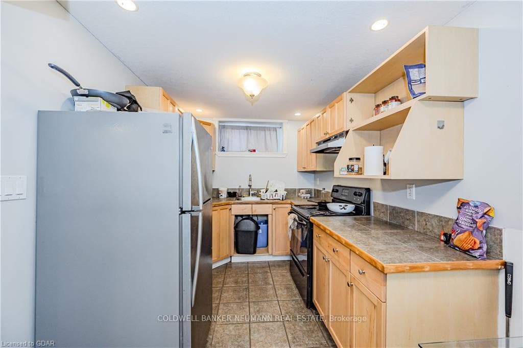 16 Speedvale Avenue photo 32
