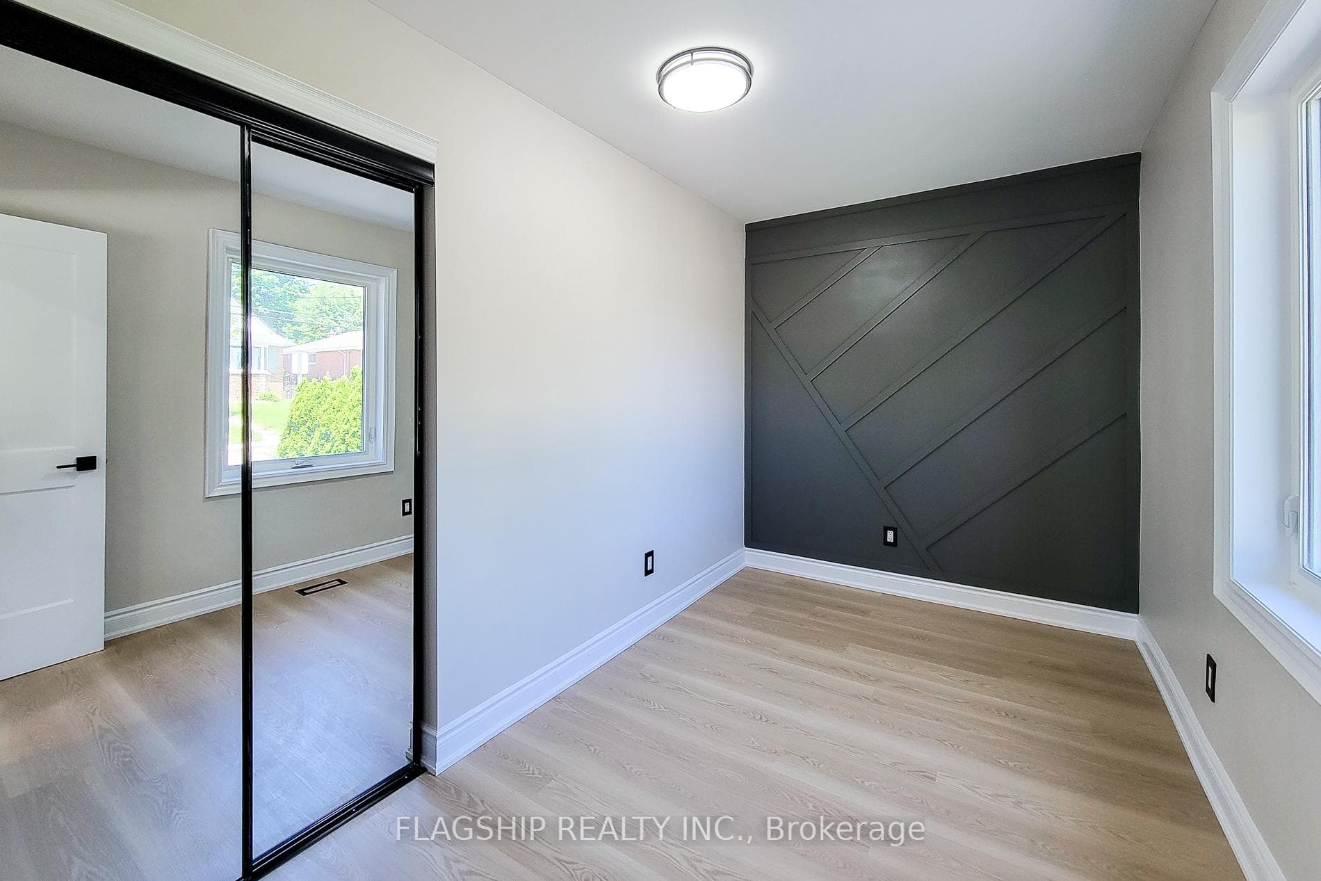292 Glenholme Avenue photo 29