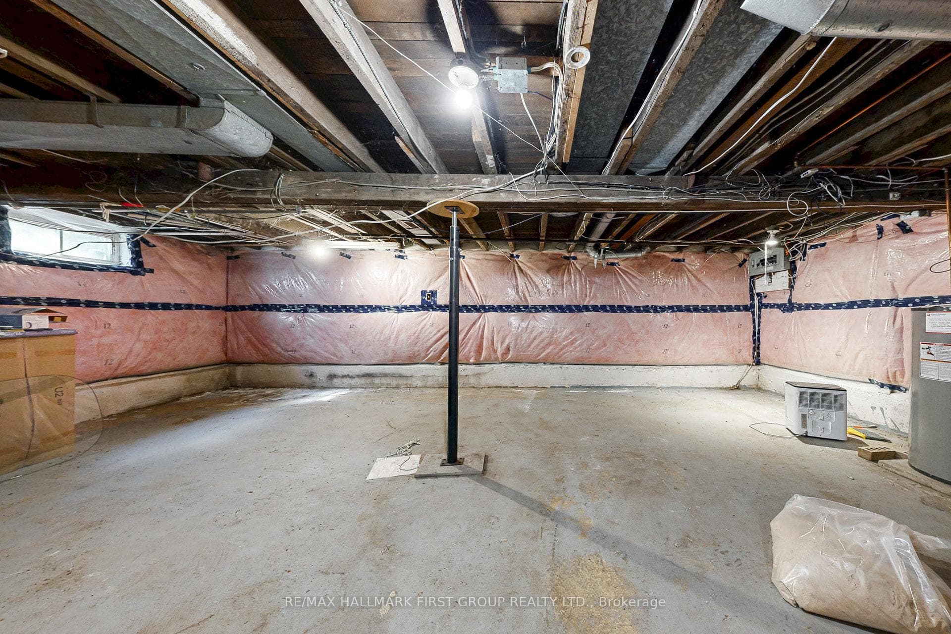 1433 Finch Avenue photo 31